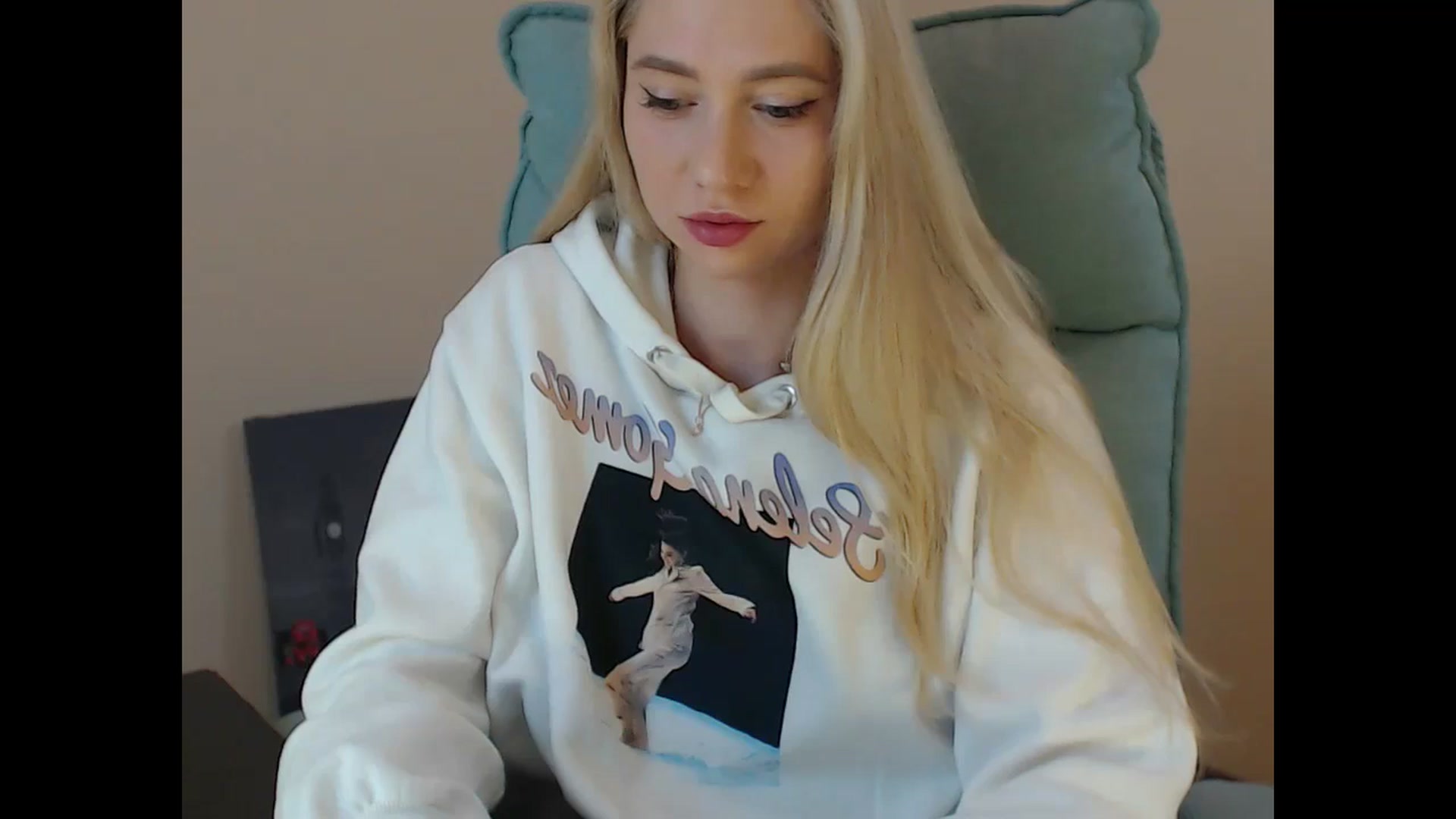 Gallery image thumbnail from Miss_Sylvia's myfreecams stream on, 11/16/2024, 13:46 image 16 of 20