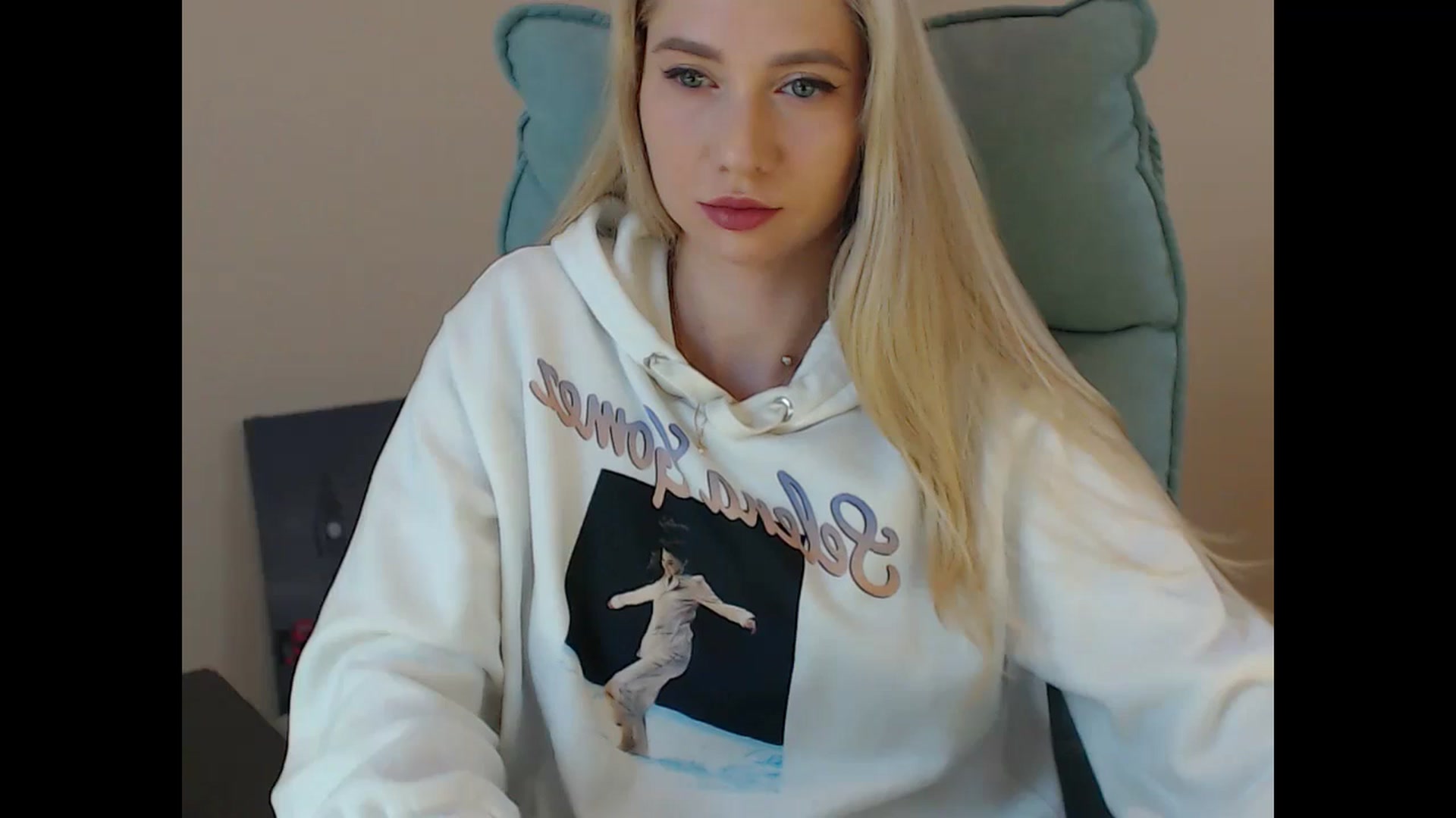Gallery image thumbnail from Miss_Sylvia's myfreecams stream on, 11/16/2024, 13:46 image 10 of 20
