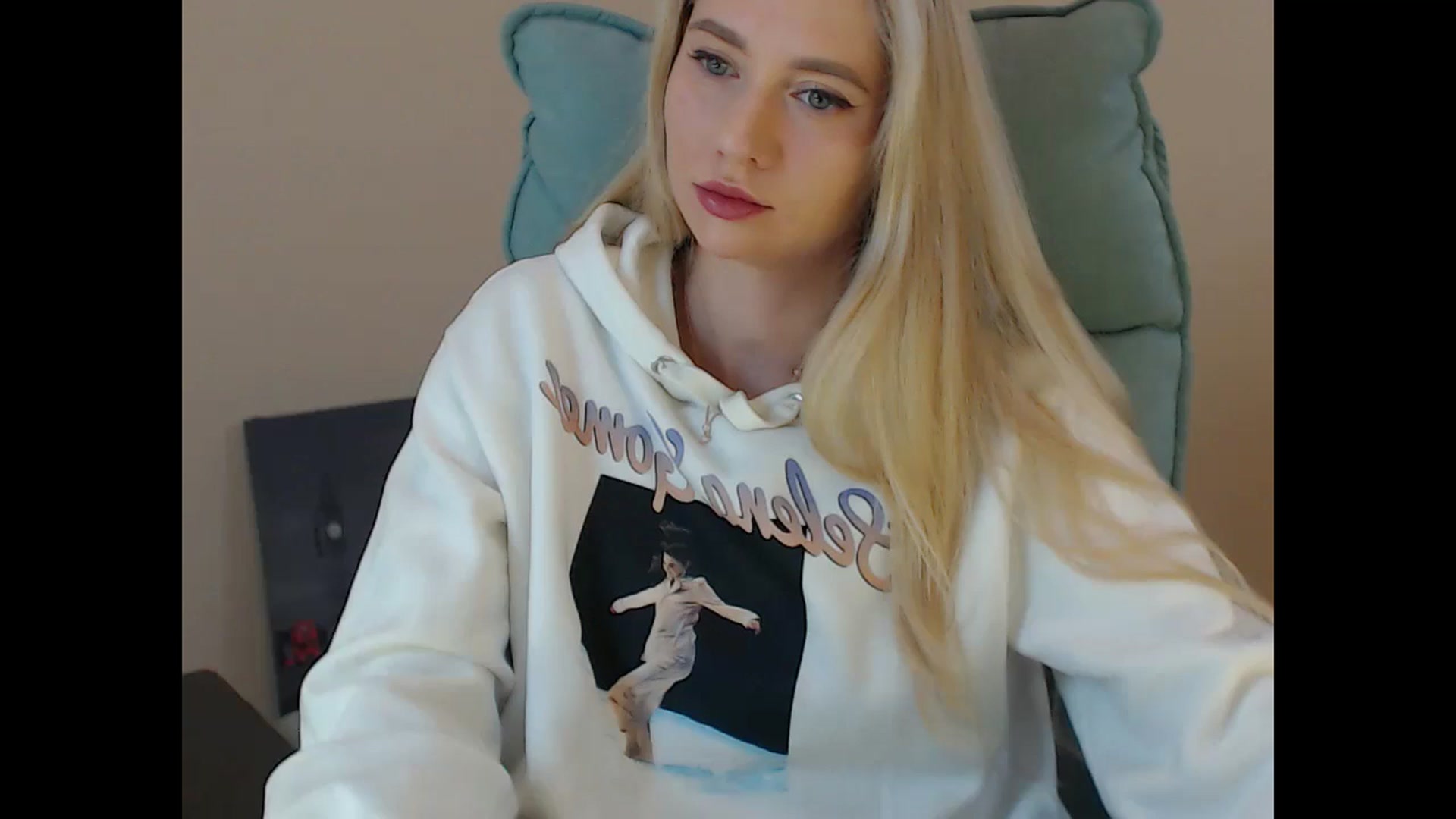 Gallery image thumbnail from Miss_Sylvia's myfreecams stream on, 11/16/2024, 13:46 image 20 of 20