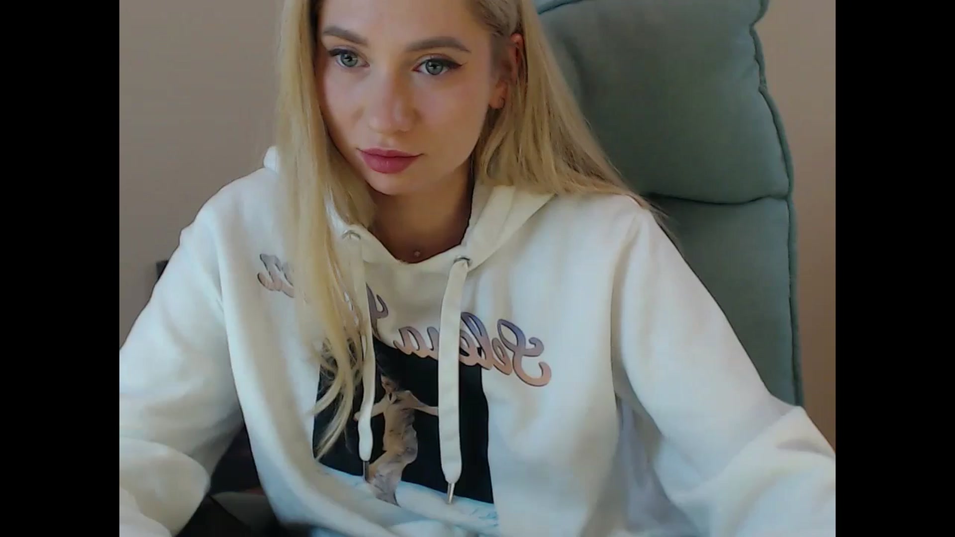 Gallery image thumbnail from Miss_Sylvia's myfreecams stream on, 11/16/2024, 15:30 image 18 of 20