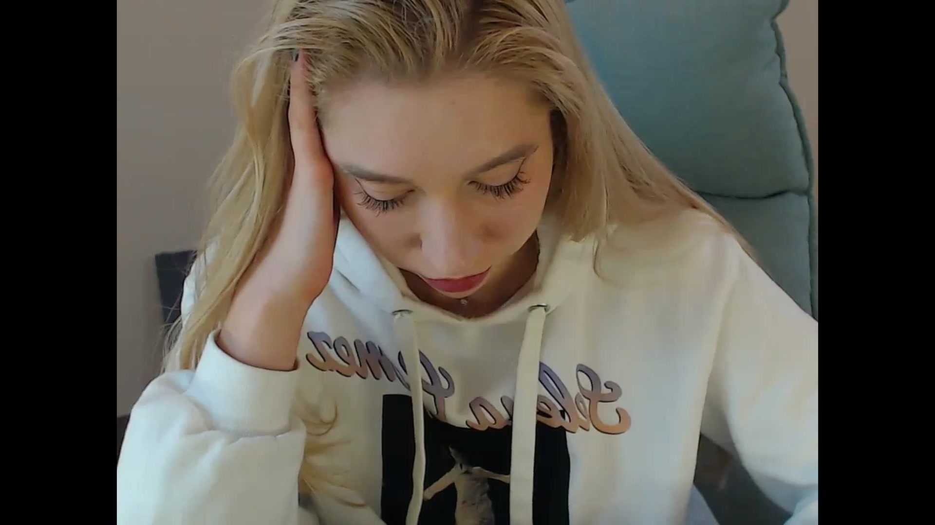Gallery image thumbnail from Miss_Sylvia's myfreecams stream on, 11/16/2024, 15:30 image 10 of 20
