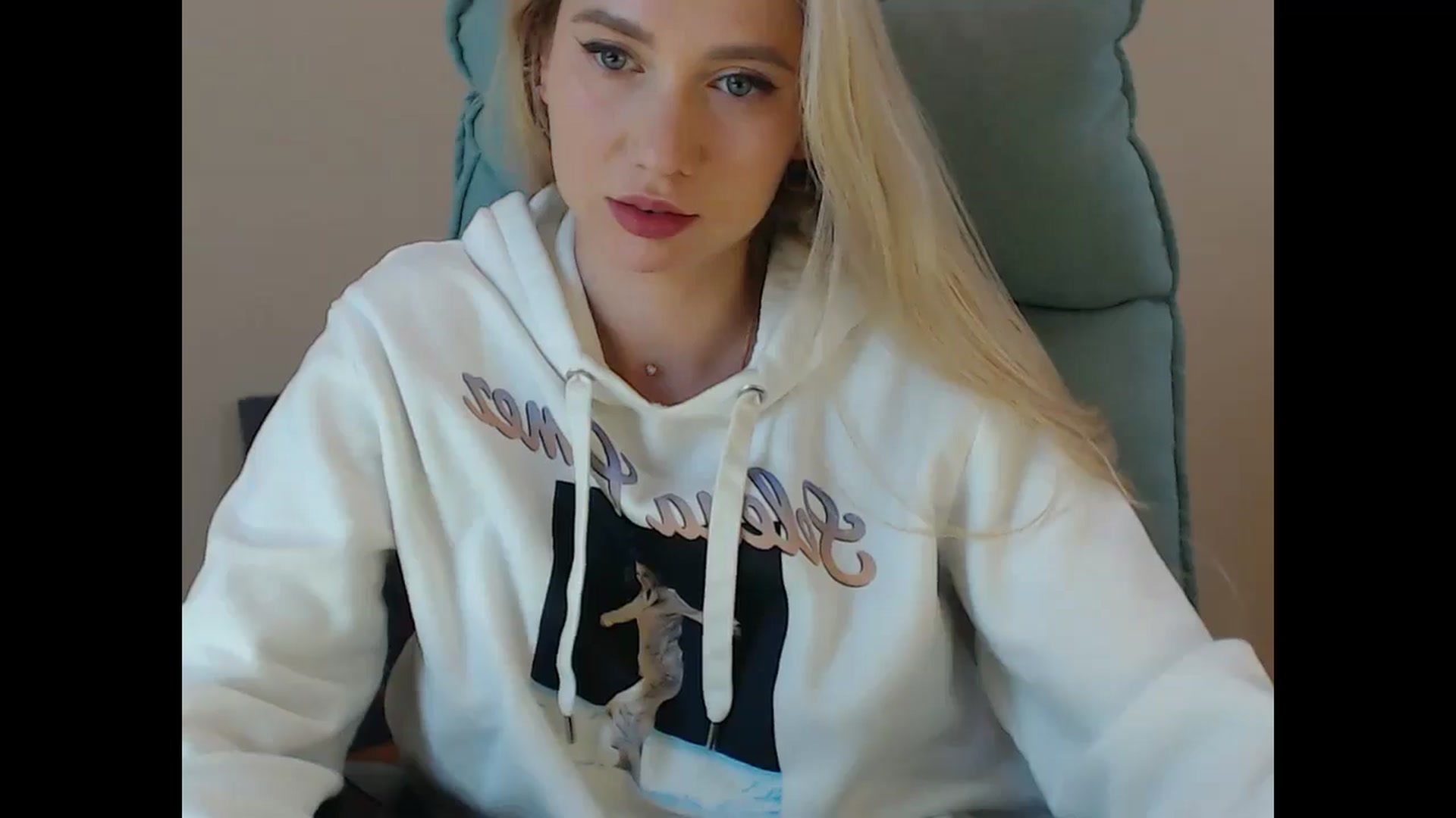 Gallery image thumbnail from Miss_Sylvia's myfreecams stream on, 11/16/2024, 15:30 image 19 of 20