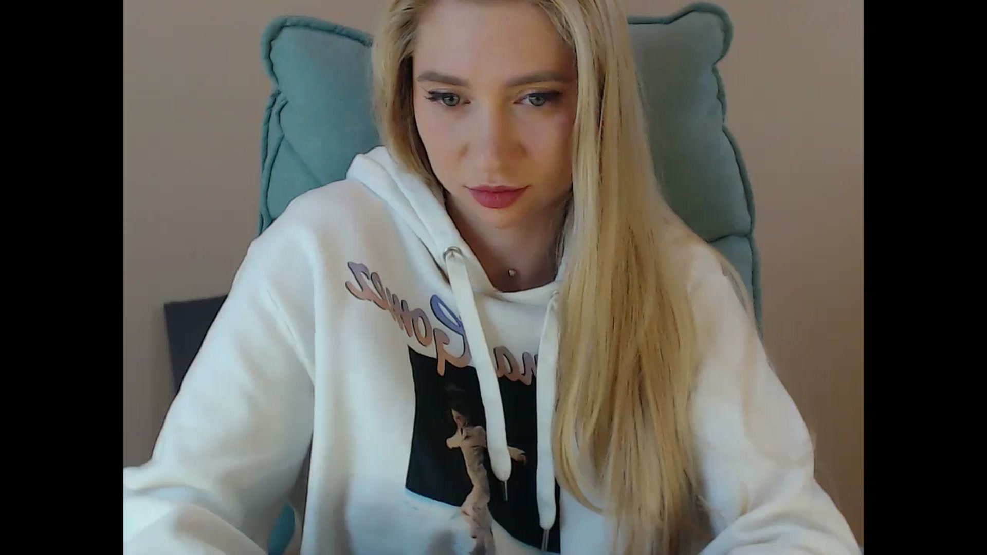 Gallery image thumbnail from Miss_Sylvia's myfreecams stream on, 11/16/2024, 15:51 image 10 of 20