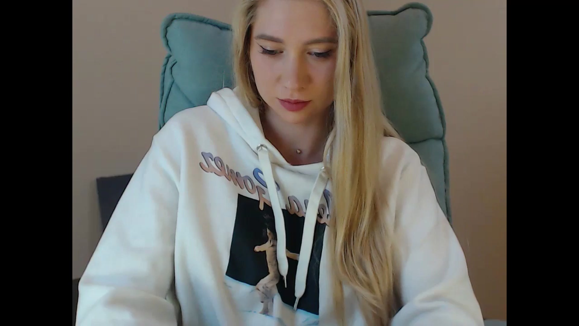 Gallery image thumbnail from Miss_Sylvia's myfreecams stream on, 11/16/2024, 15:51 image 19 of 20
