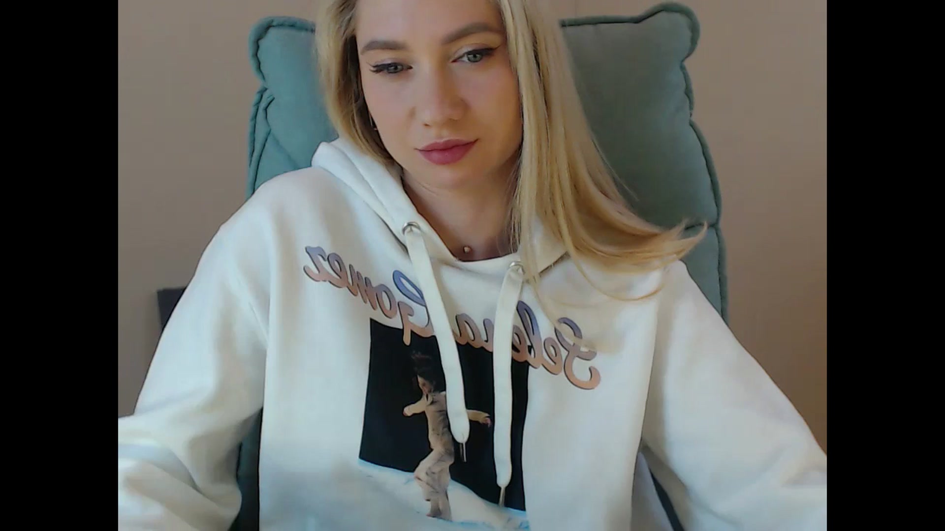 Gallery image thumbnail from Miss_Sylvia's myfreecams stream on, 11/16/2024, 15:51 image 5 of 20