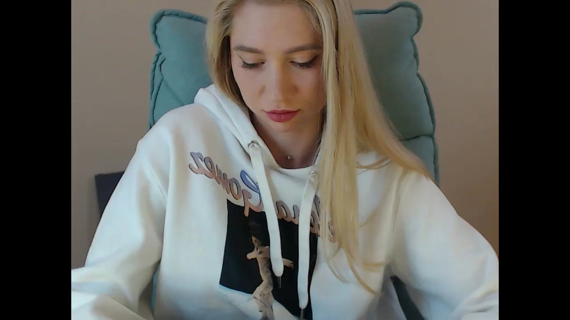 Gallery image thumbnail from Miss_Sylvia's myfreecams stream on, 11/16/2024, 15:51 image 8 of 20