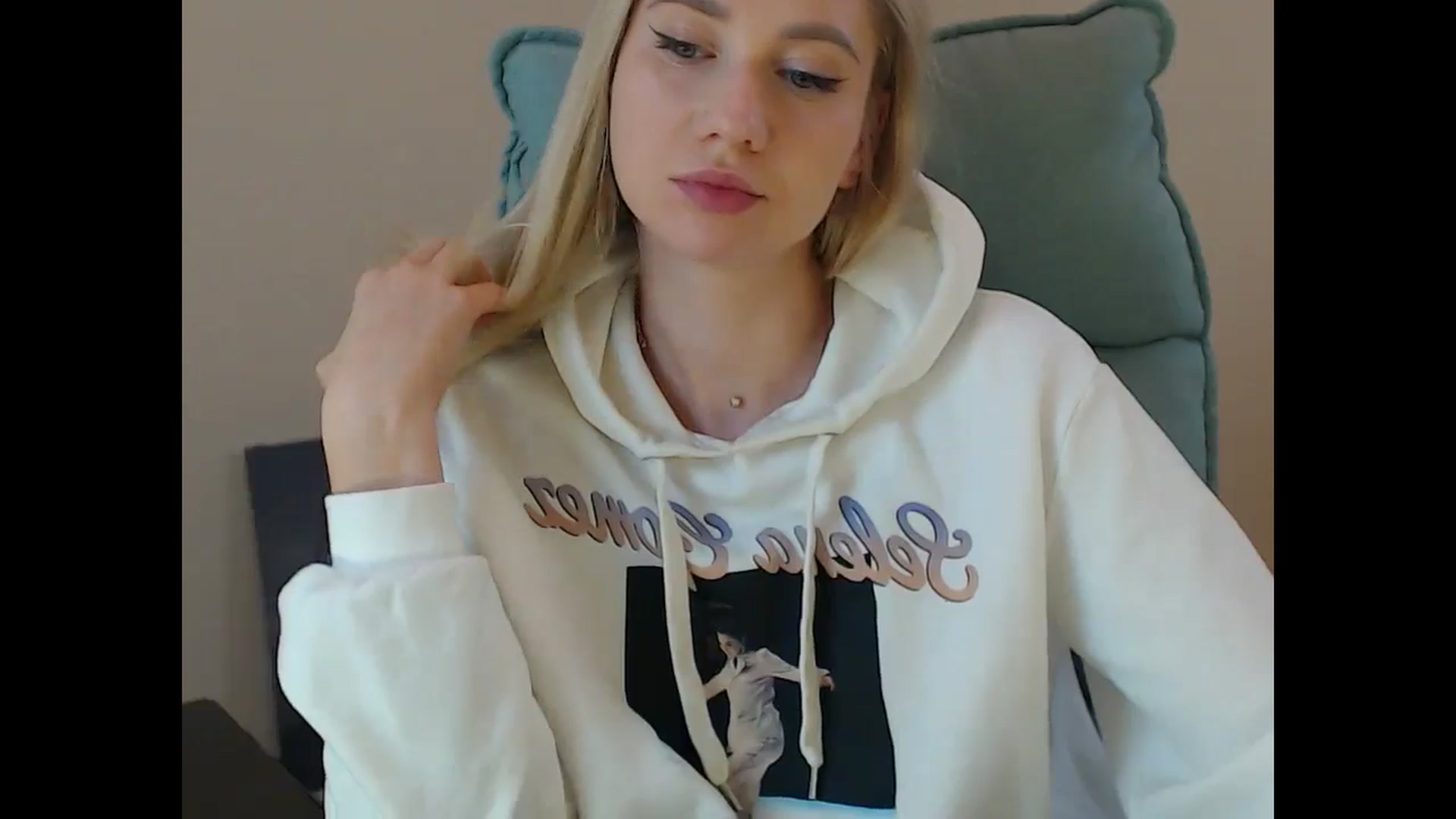Gallery image thumbnail from Miss_Sylvia's myfreecams stream on, 11/16/2024, 17:55 image 12 of 20