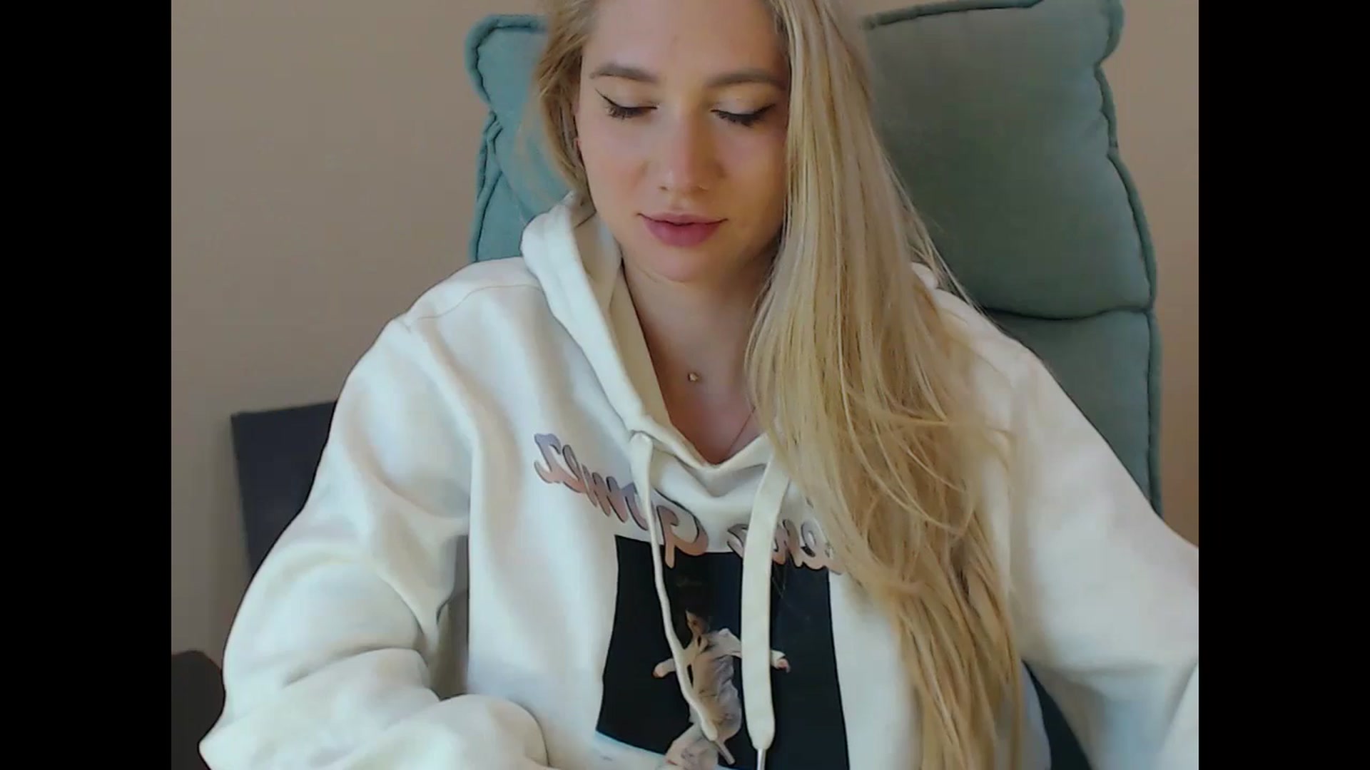 Gallery image thumbnail from Miss_Sylvia's myfreecams stream on, 11/16/2024, 18:55 image 14 of 20