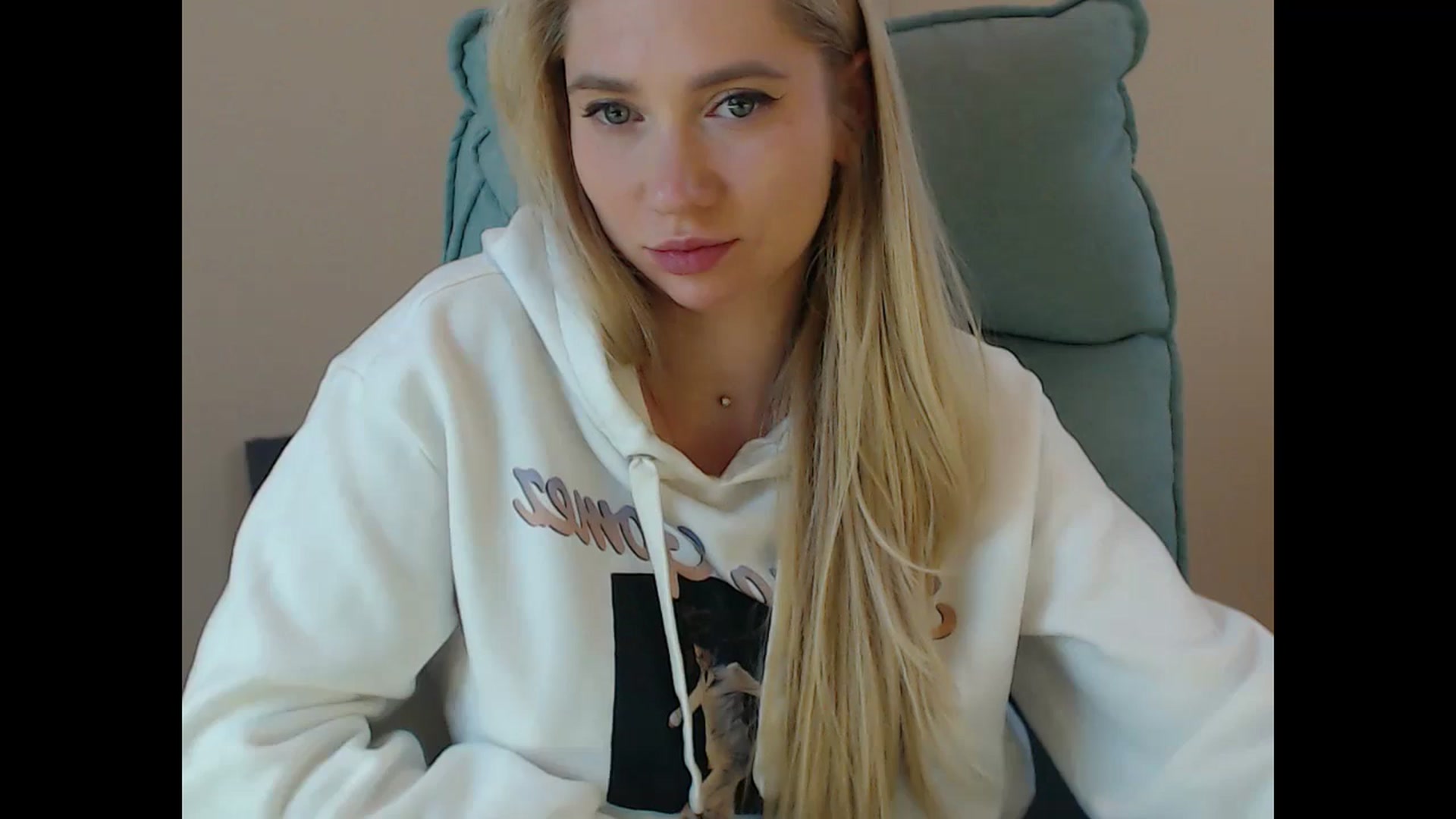 Gallery image thumbnail from Miss_Sylvia's myfreecams stream on, 11/16/2024, 18:55 image 20 of 20