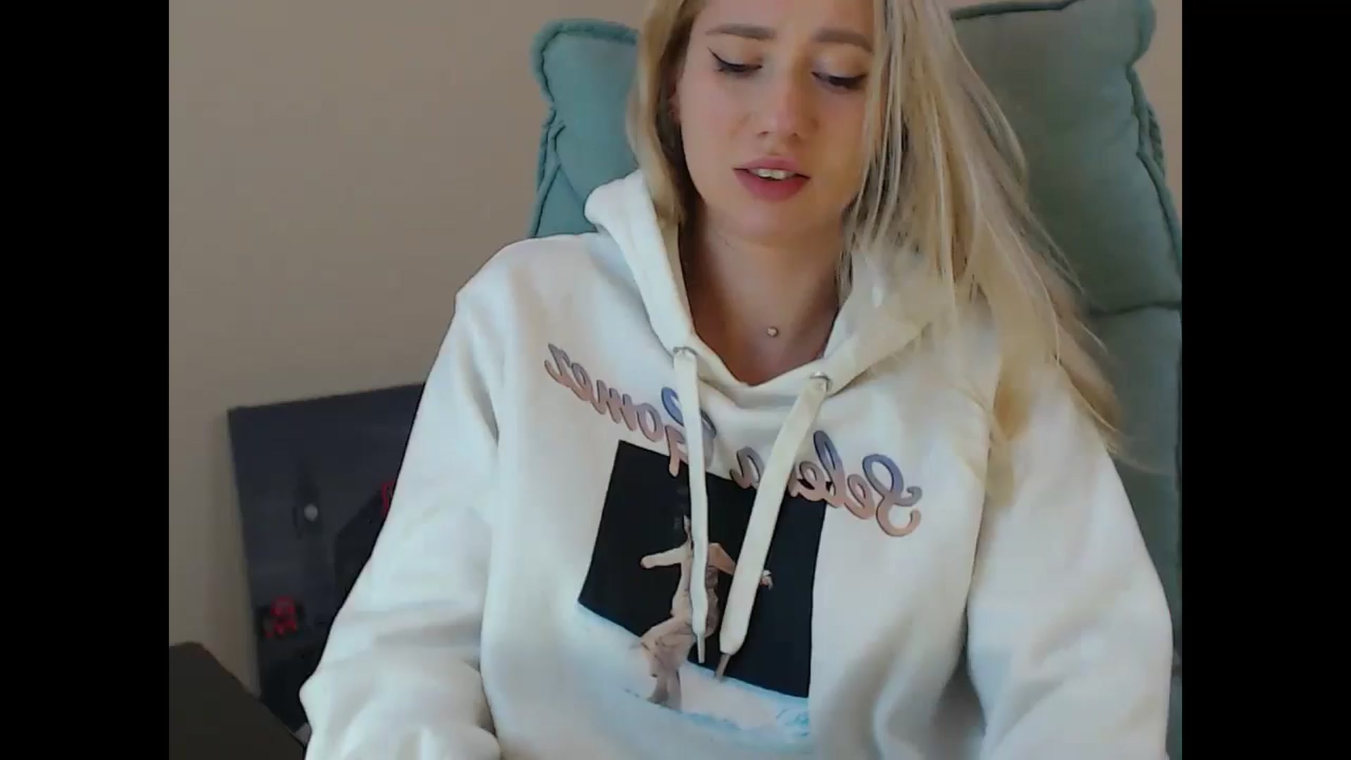 Gallery image thumbnail from Miss_Sylvia's myfreecams stream on, 11/16/2024, 18:55 image 7 of 20
