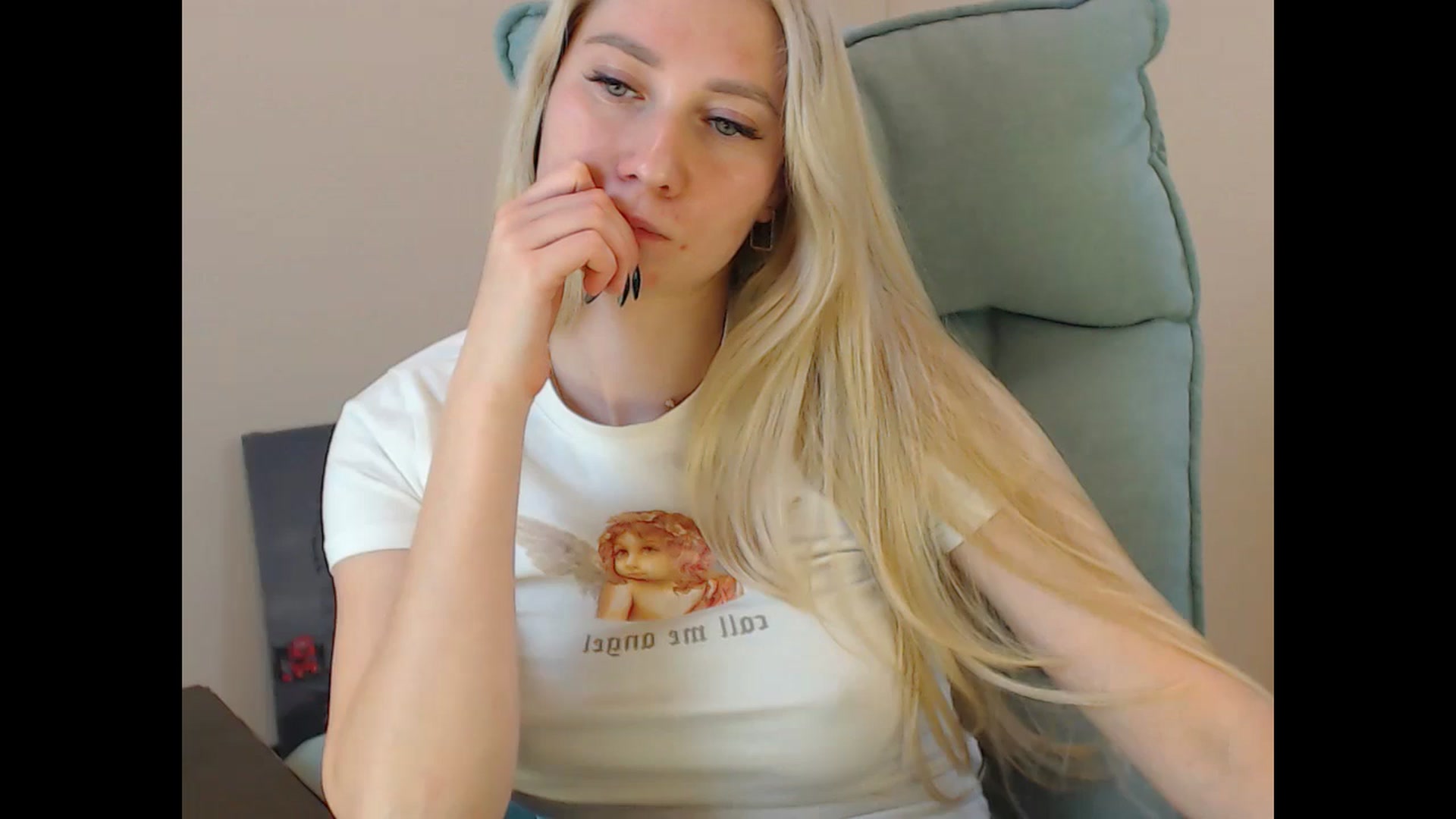 Gallery image thumbnail from Miss_Sylvia's myfreecams stream on, 11/18/2024, 15:53 image 13 of 20