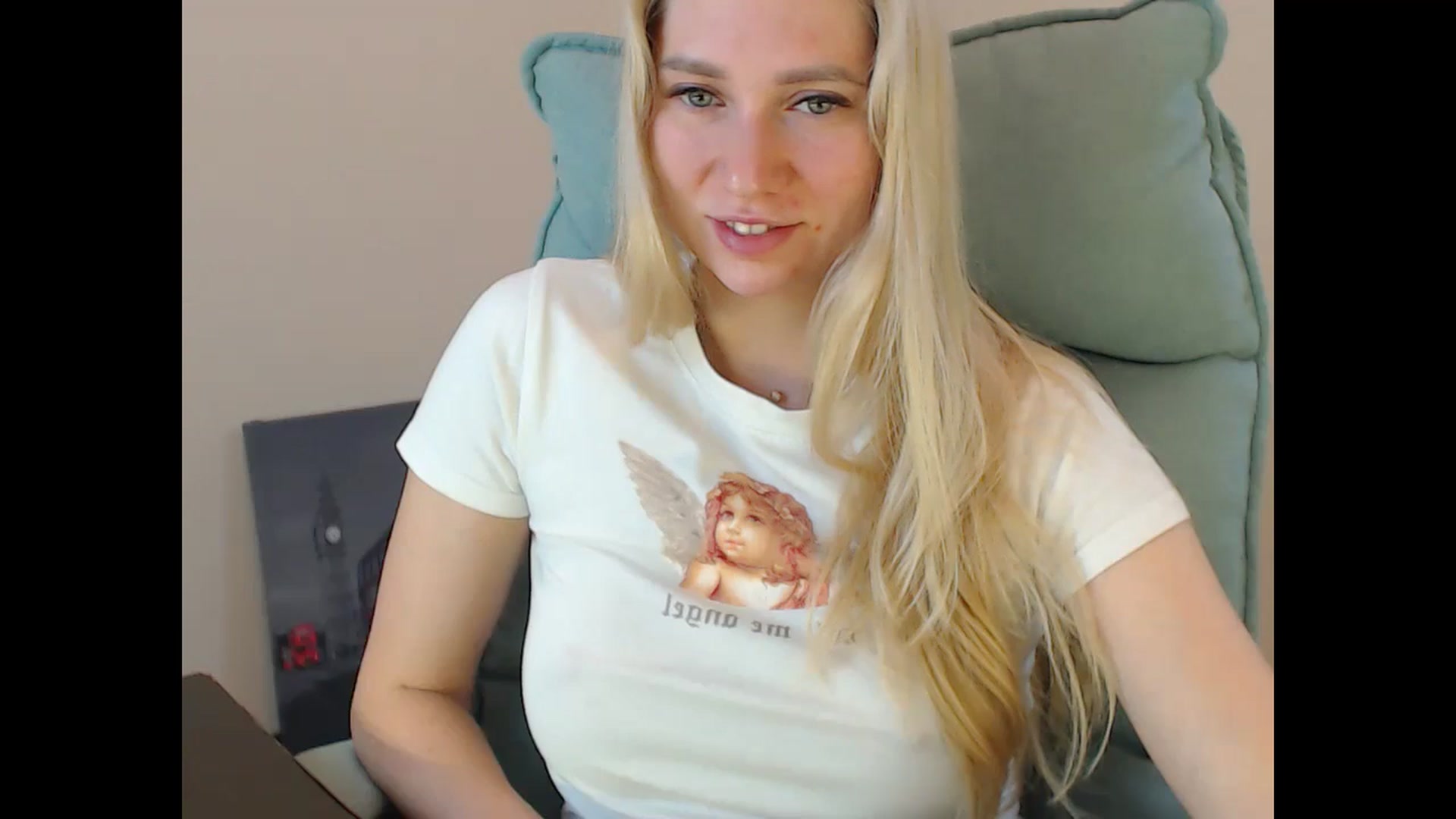 Gallery image thumbnail from Miss_Sylvia's myfreecams stream on, 11/18/2024, 17:05 image 5 of 20