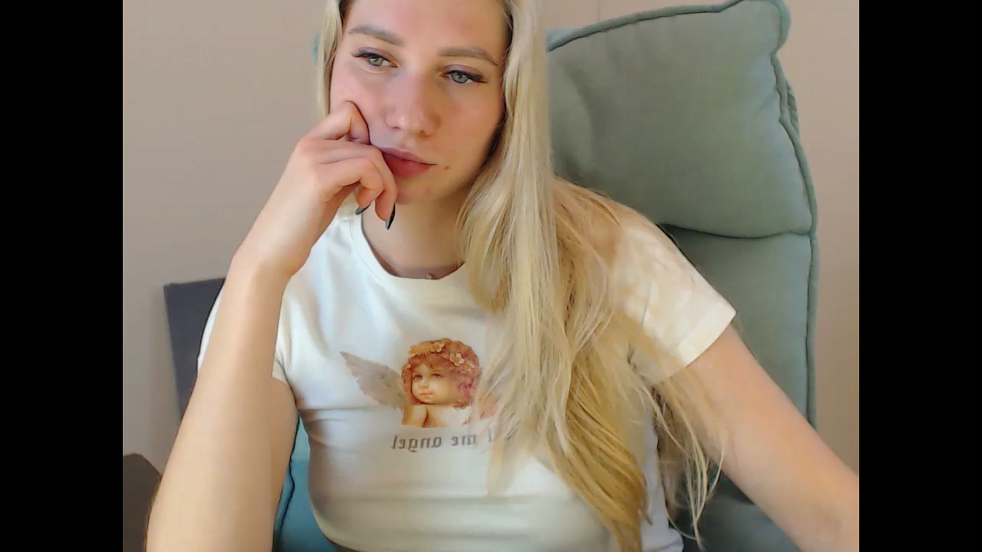 Gallery image thumbnail from Miss_Sylvia's myfreecams stream on, 11/18/2024, 17:05 image 2 of 20