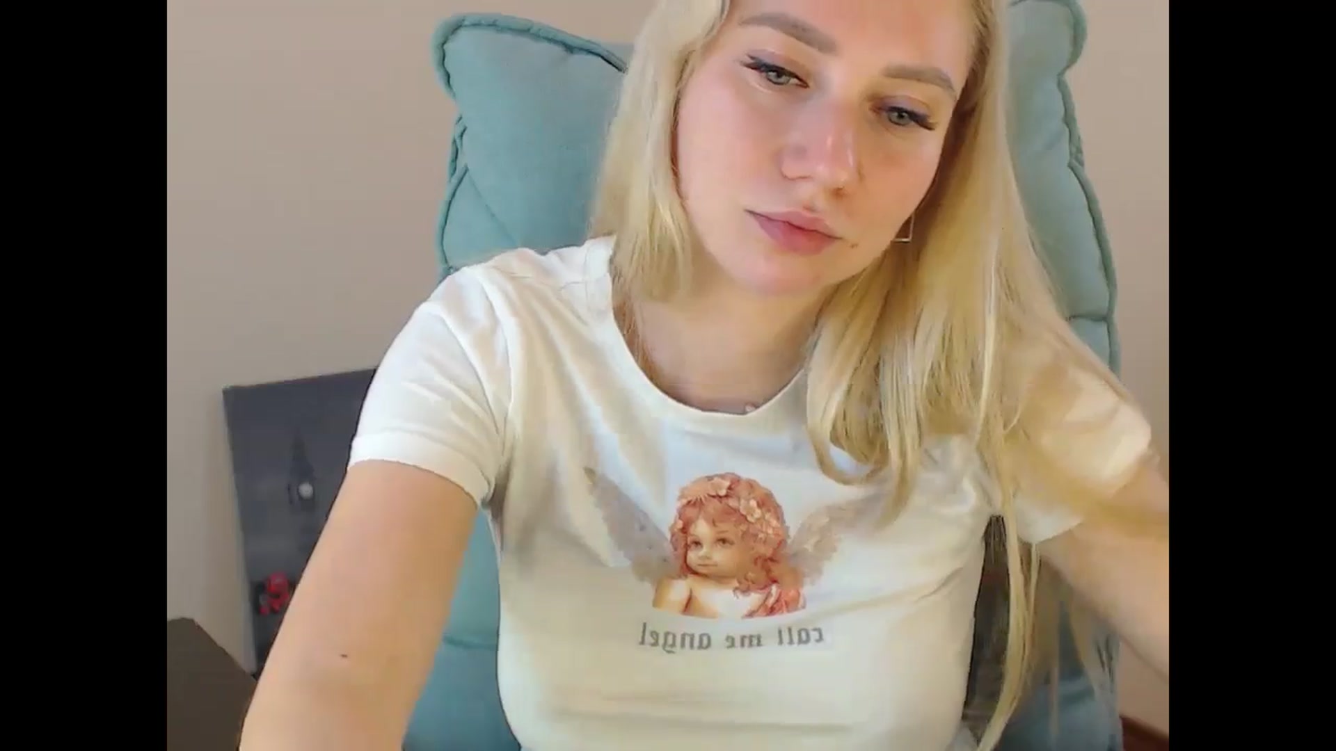 Gallery image thumbnail from Miss_Sylvia's myfreecams stream on, 11/18/2024, 17:05 image 18 of 20