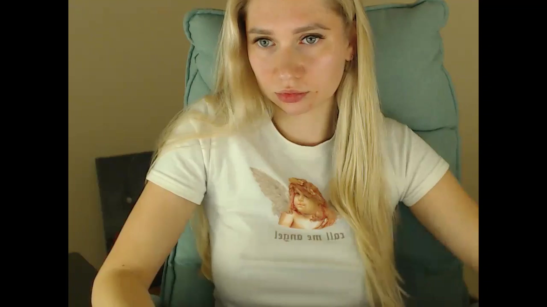 Gallery image thumbnail from Miss_Sylvia's myfreecams stream on, 11/18/2024, 17:58 image 15 of 20