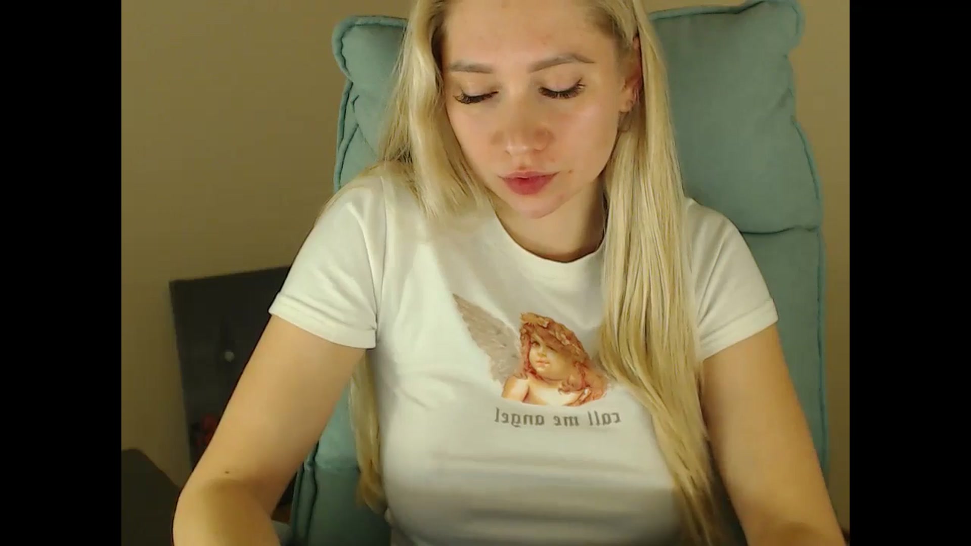 Gallery image thumbnail from Miss_Sylvia's myfreecams stream on, 11/18/2024, 17:58 image 13 of 20