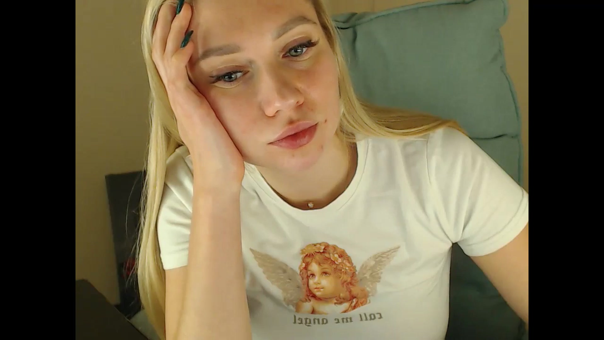 Gallery image thumbnail from Miss_Sylvia's myfreecams stream on, 11/18/2024, 17:58 image 4 of 20