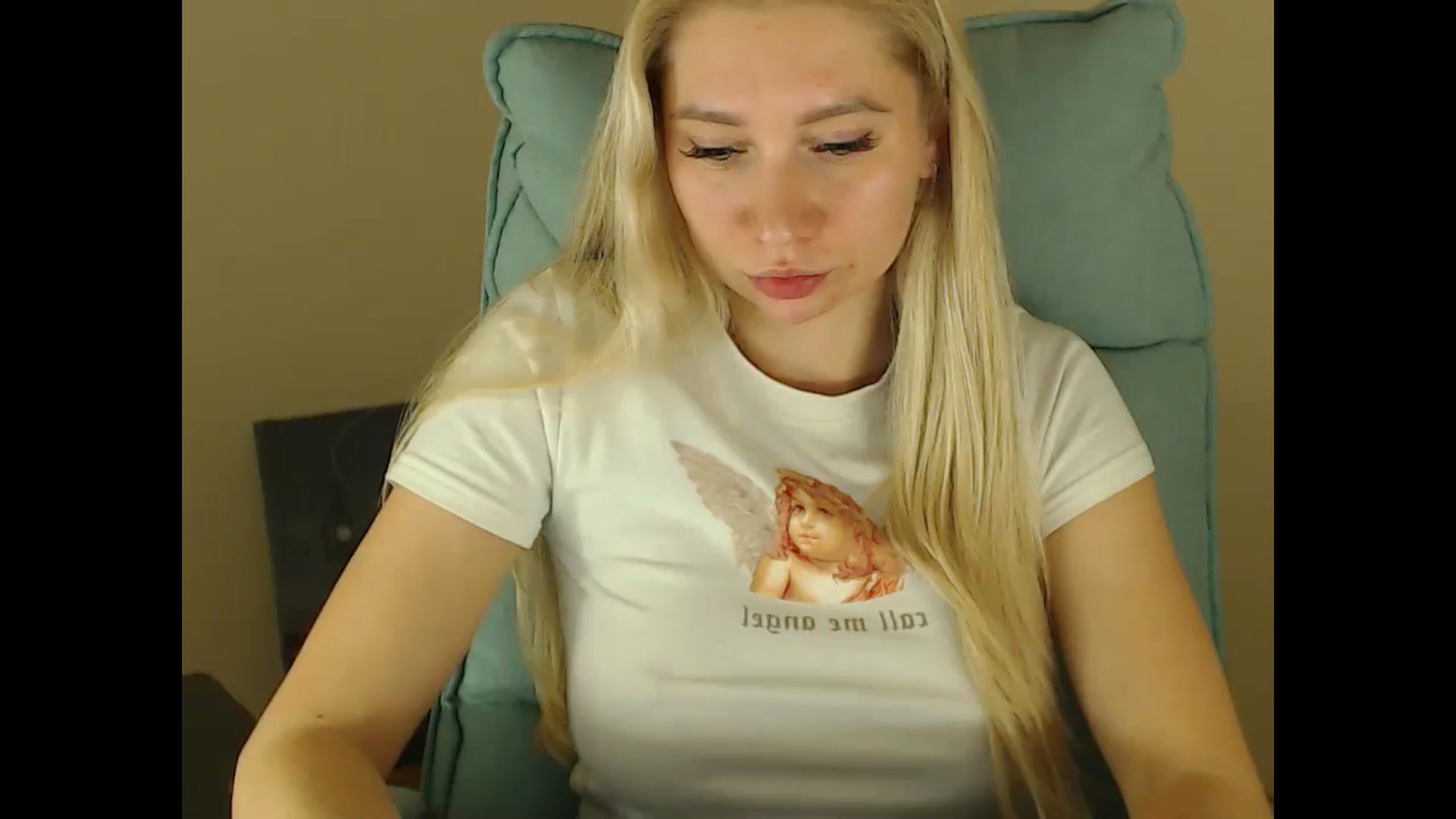 Gallery image thumbnail from Miss_Sylvia's myfreecams stream on, 11/18/2024, 17:58 image 17 of 20