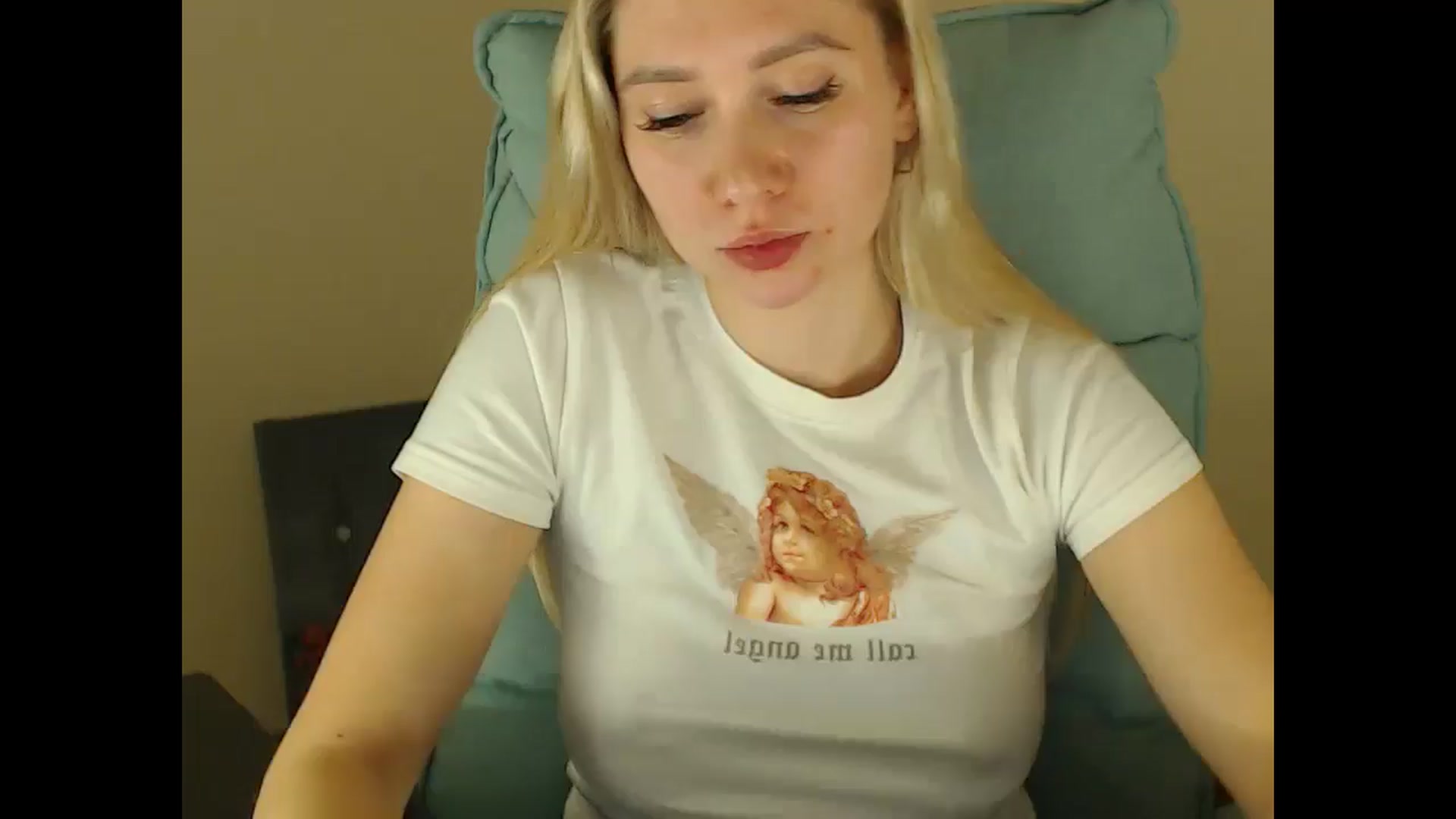 Gallery image thumbnail from Miss_Sylvia's myfreecams stream on, 11/18/2024, 17:58 image 1 of 20