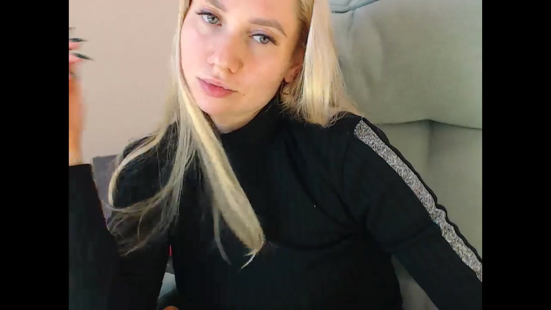 Gallery image thumbnail from Miss_Sylvia's myfreecams stream on, 11/20/2024, 19:25 image 14 of 20
