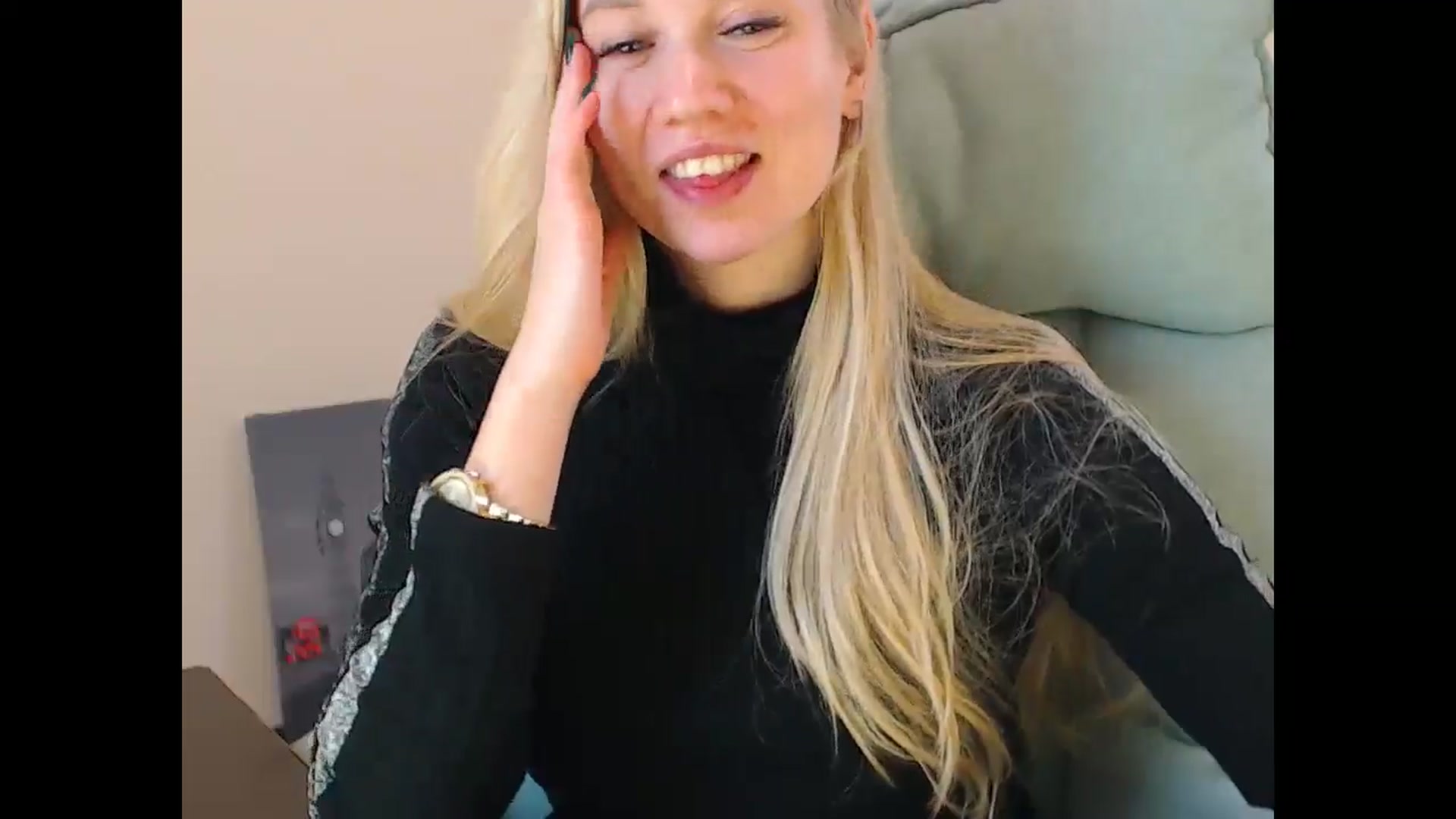 Gallery image thumbnail from Miss_Sylvia's myfreecams stream on, 11/20/2024, 19:25 image 4 of 20