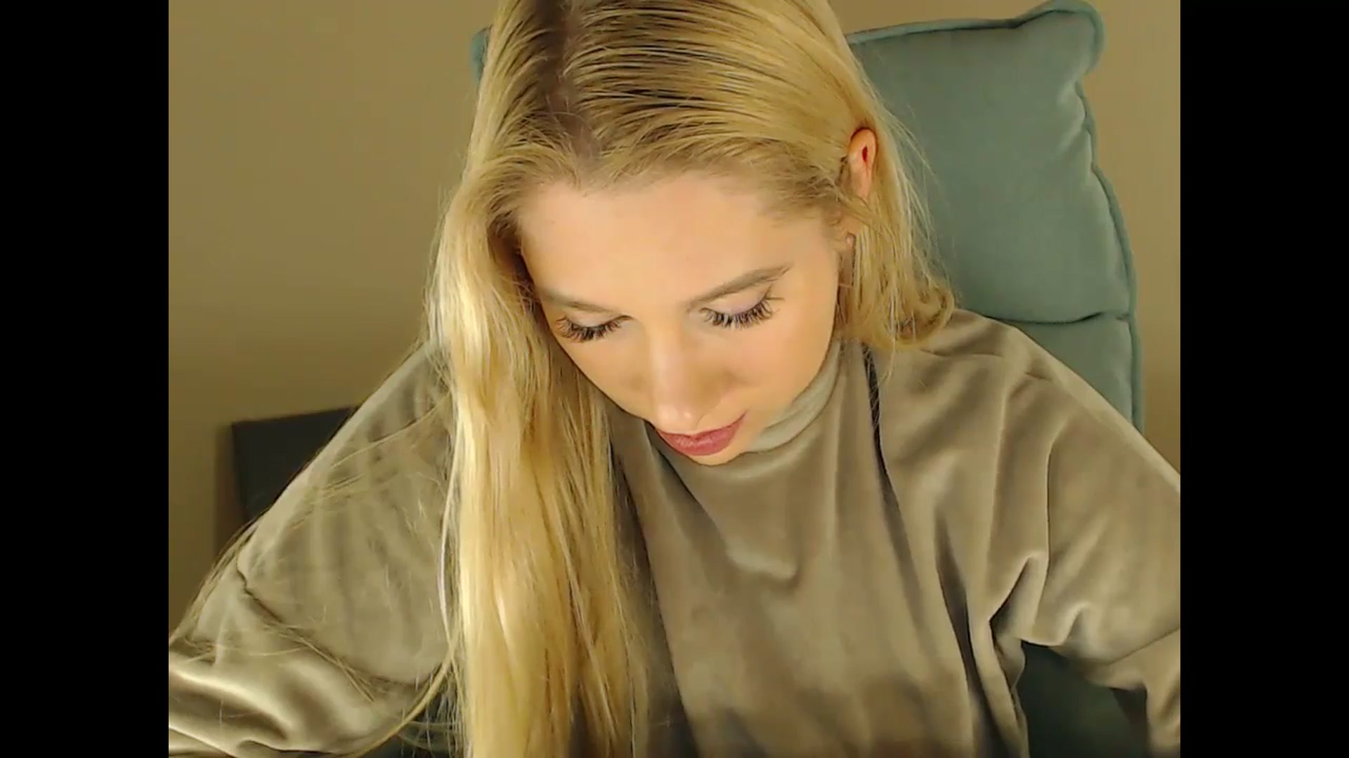 Gallery image thumbnail from Miss_Sylvia's myfreecams stream on, 11/23/2024, 16:50 image 12 of 20