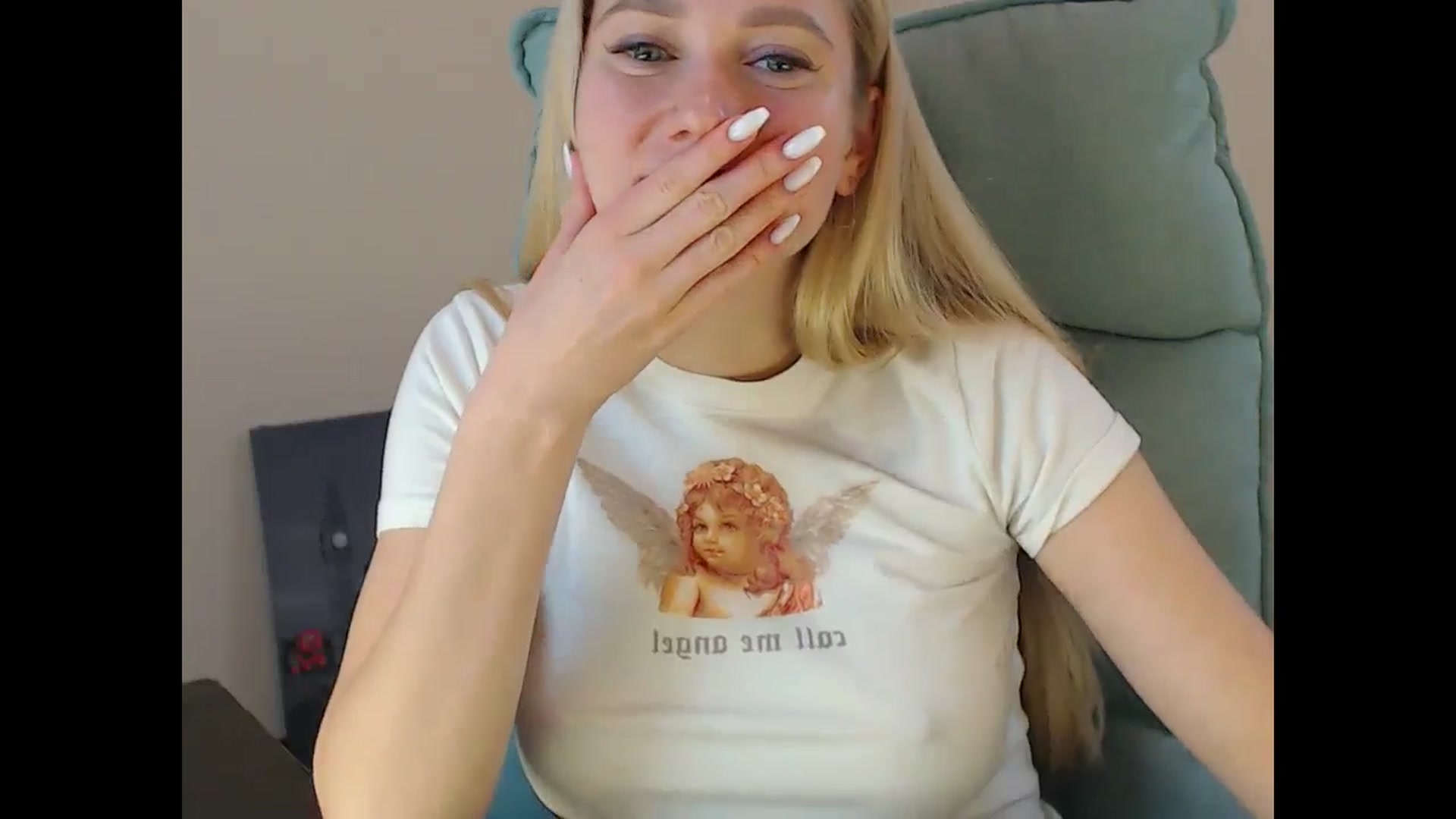 Gallery image thumbnail from Miss_Sylvia's myfreecams stream on, 11/25/2024, 19:20 image 4 of 20