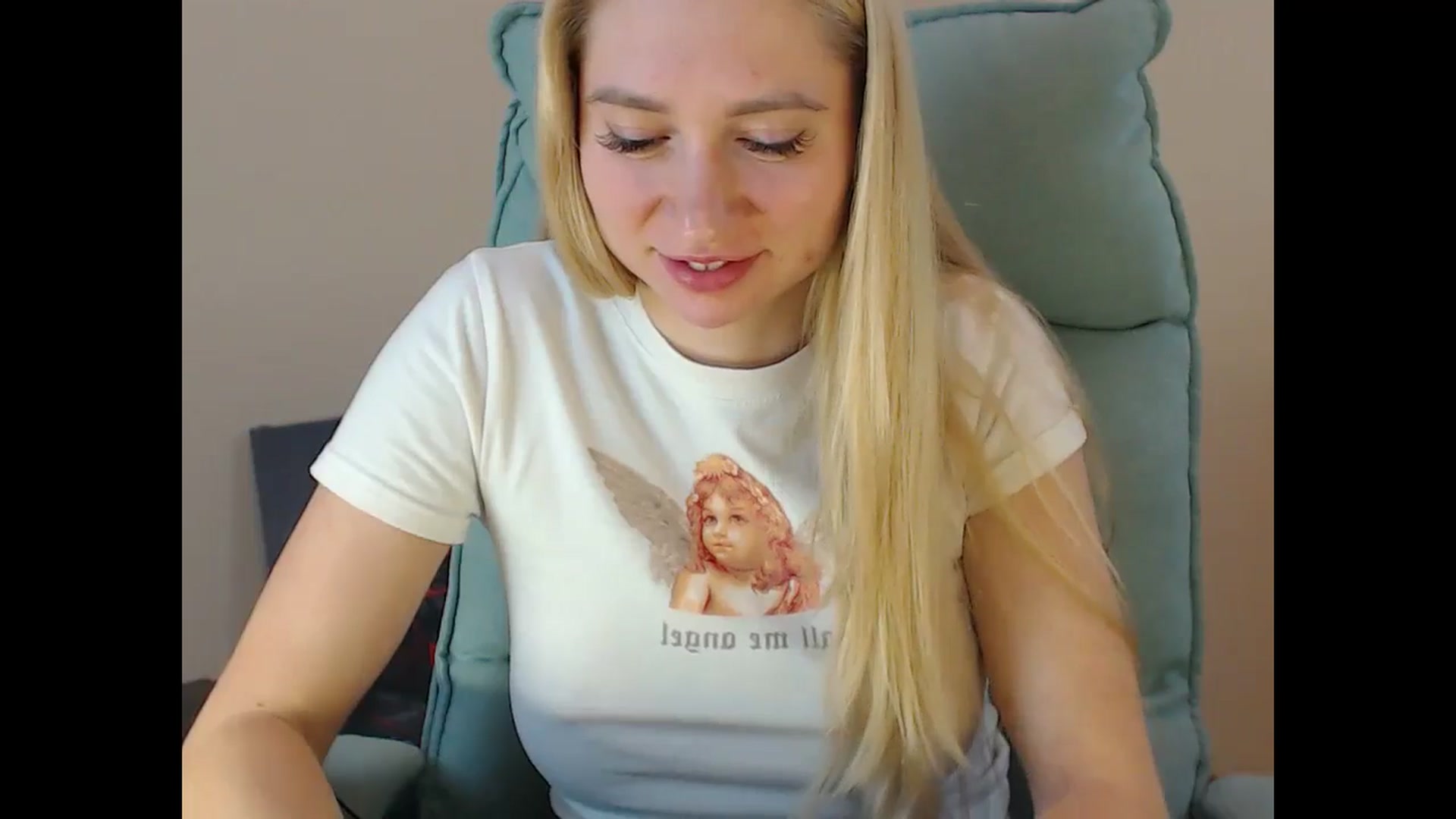 Gallery image thumbnail from Miss_Sylvia's myfreecams stream on, 11/25/2024, 19:20 image 9 of 20