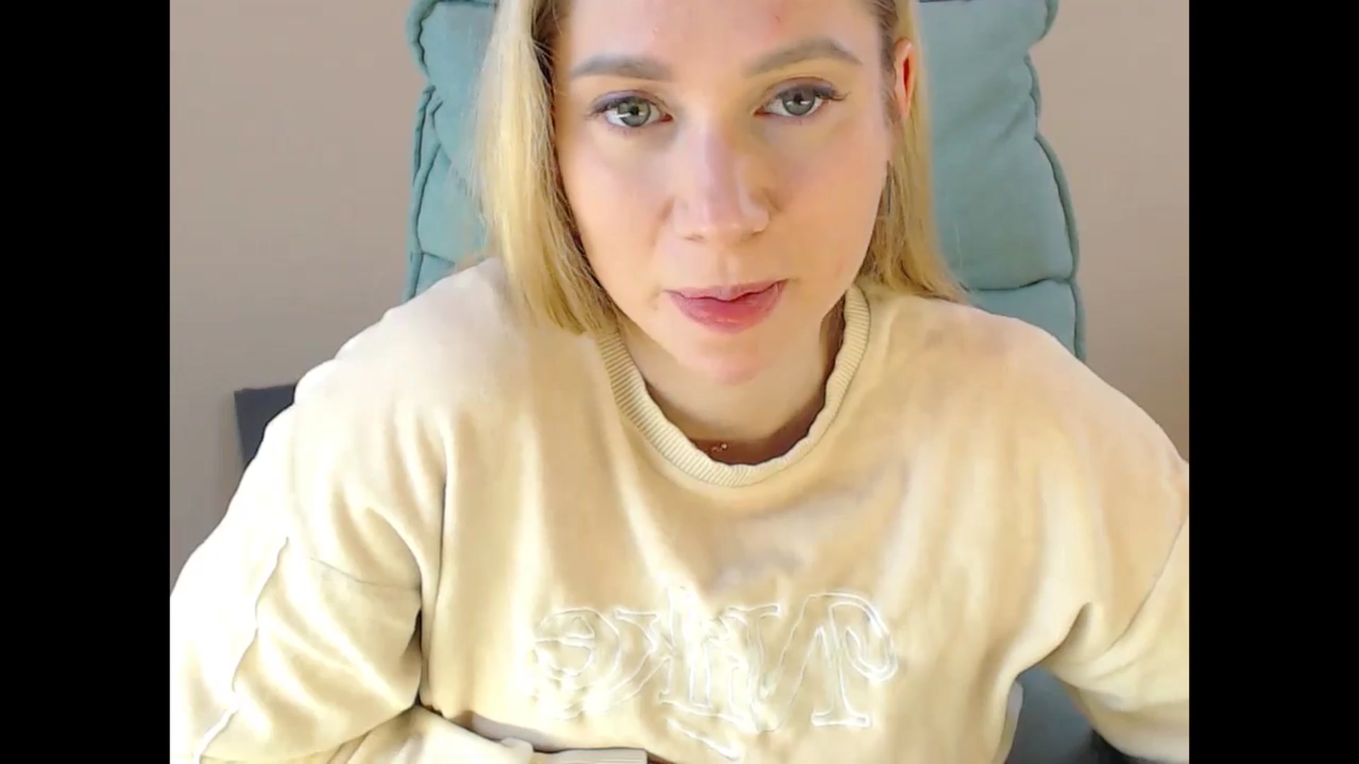 Gallery image thumbnail from Miss_Sylvia's myfreecams stream on, 11/26/2024, 19:02 image 11 of 20