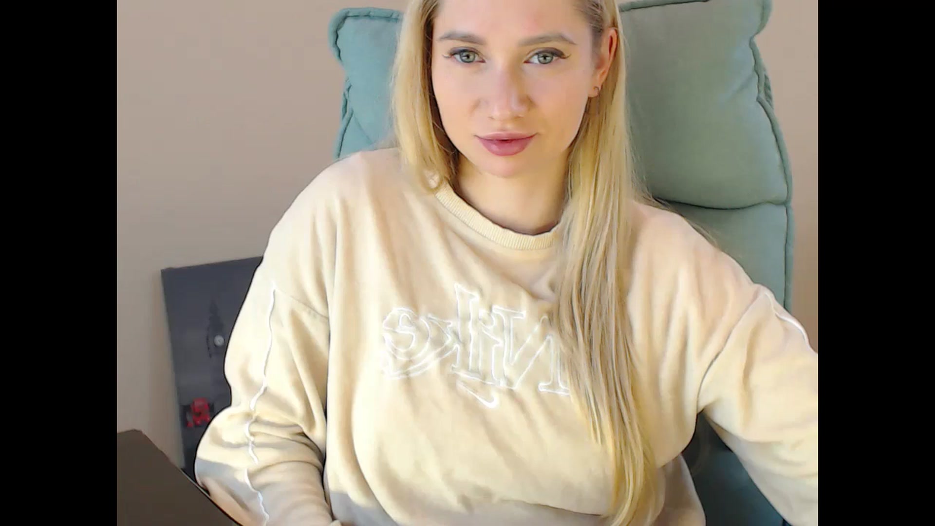 Gallery image thumbnail from Miss_Sylvia's myfreecams stream on, 11/26/2024, 19:02 image 2 of 20