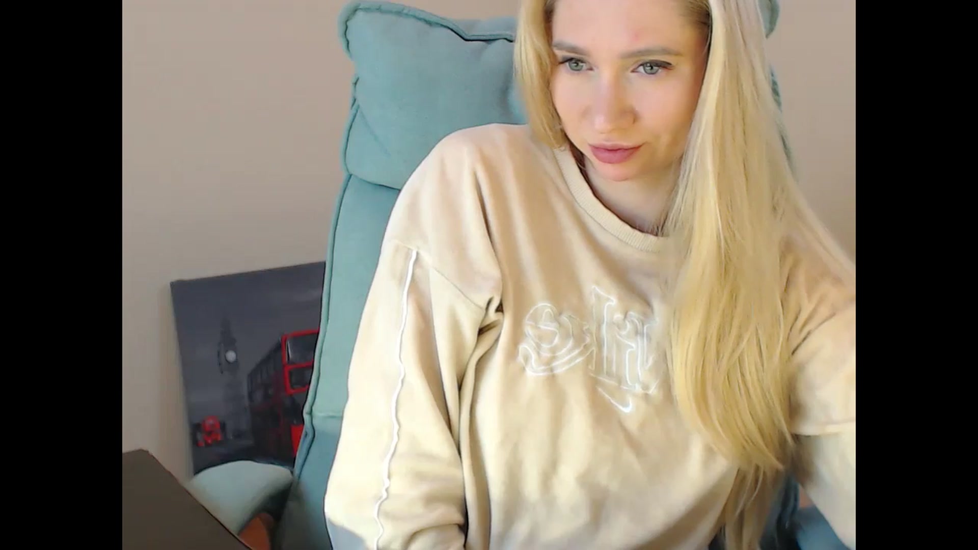 Gallery image thumbnail from Miss_Sylvia's myfreecams stream on, 11/26/2024, 19:02 image 17 of 20