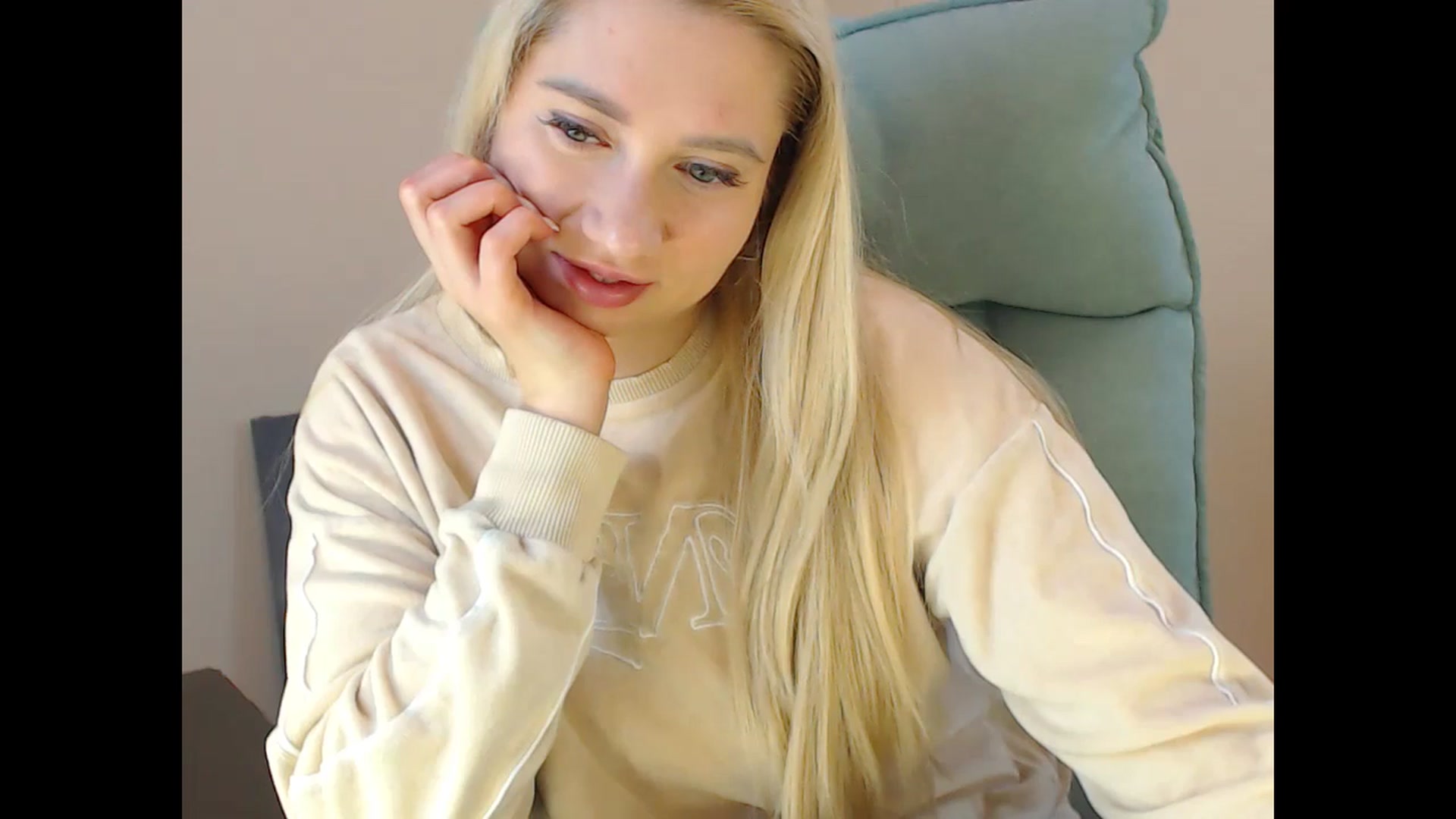 Gallery image thumbnail from Miss_Sylvia's myfreecams stream on, 11/26/2024, 19:02 image 5 of 20