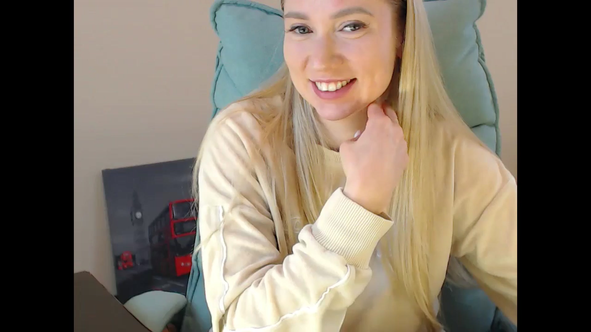Gallery image thumbnail from Miss_Sylvia's myfreecams stream on, 11/26/2024, 19:02 image 15 of 20