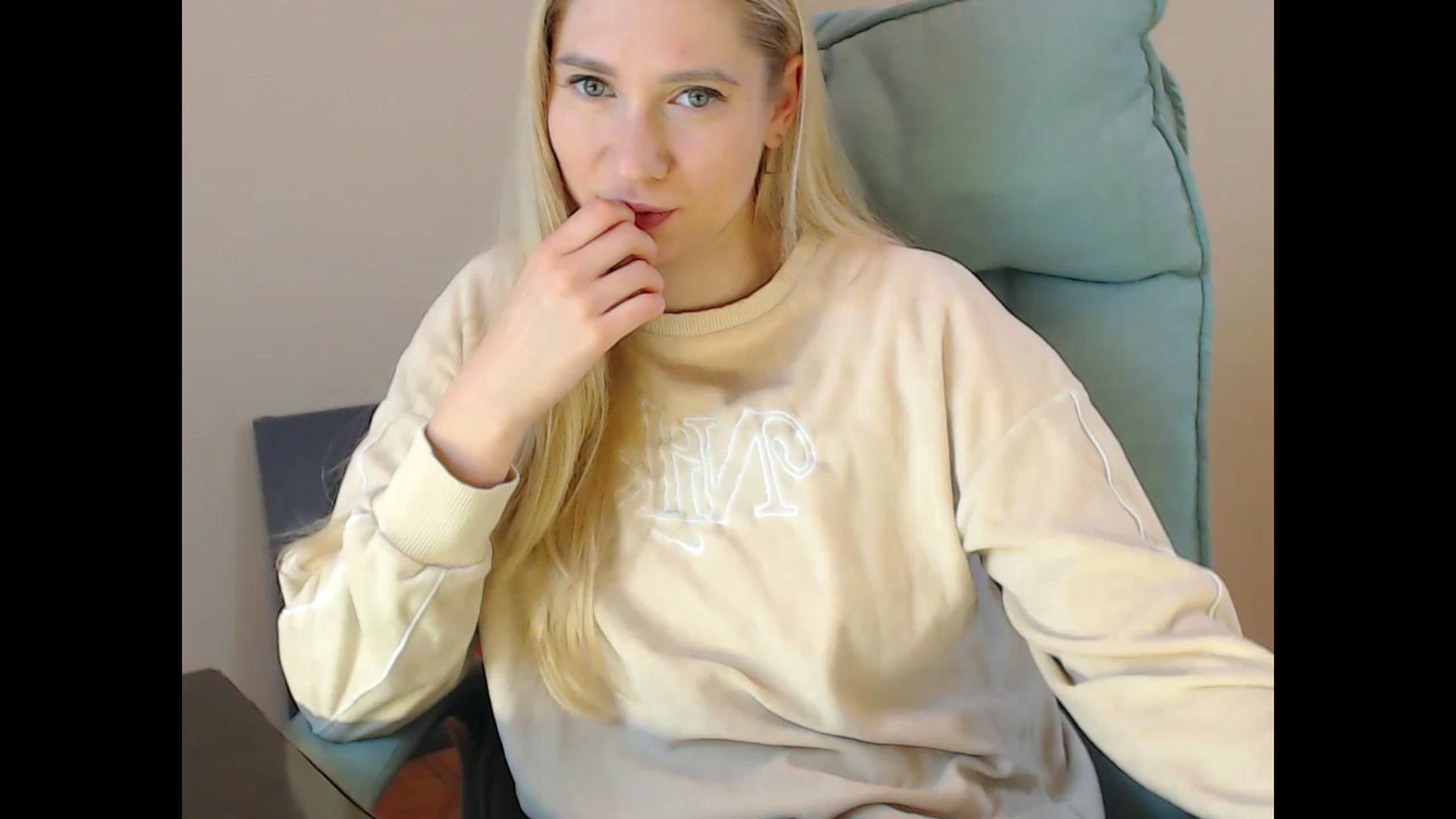 Gallery image thumbnail from Miss_Sylvia's myfreecams stream on, 11/26/2024, 19:29 image 19 of 20