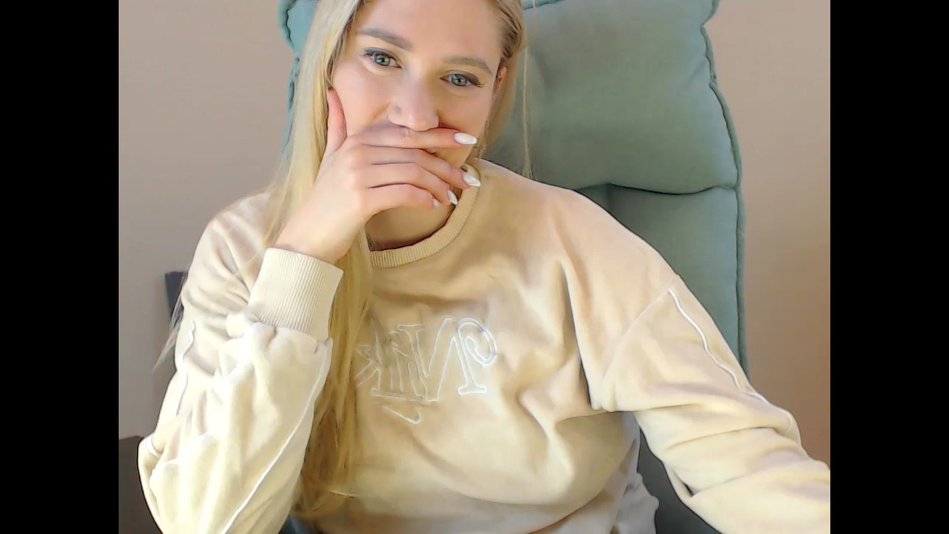 Gallery image thumbnail from Miss_Sylvia's myfreecams stream on, 11/26/2024, 19:29 image 9 of 20