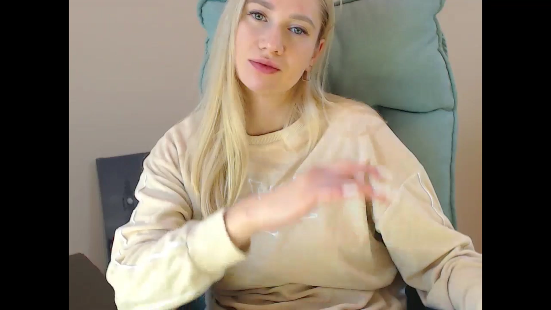 Gallery image thumbnail from Miss_Sylvia's myfreecams stream on, 11/26/2024, 19:29 image 5 of 20