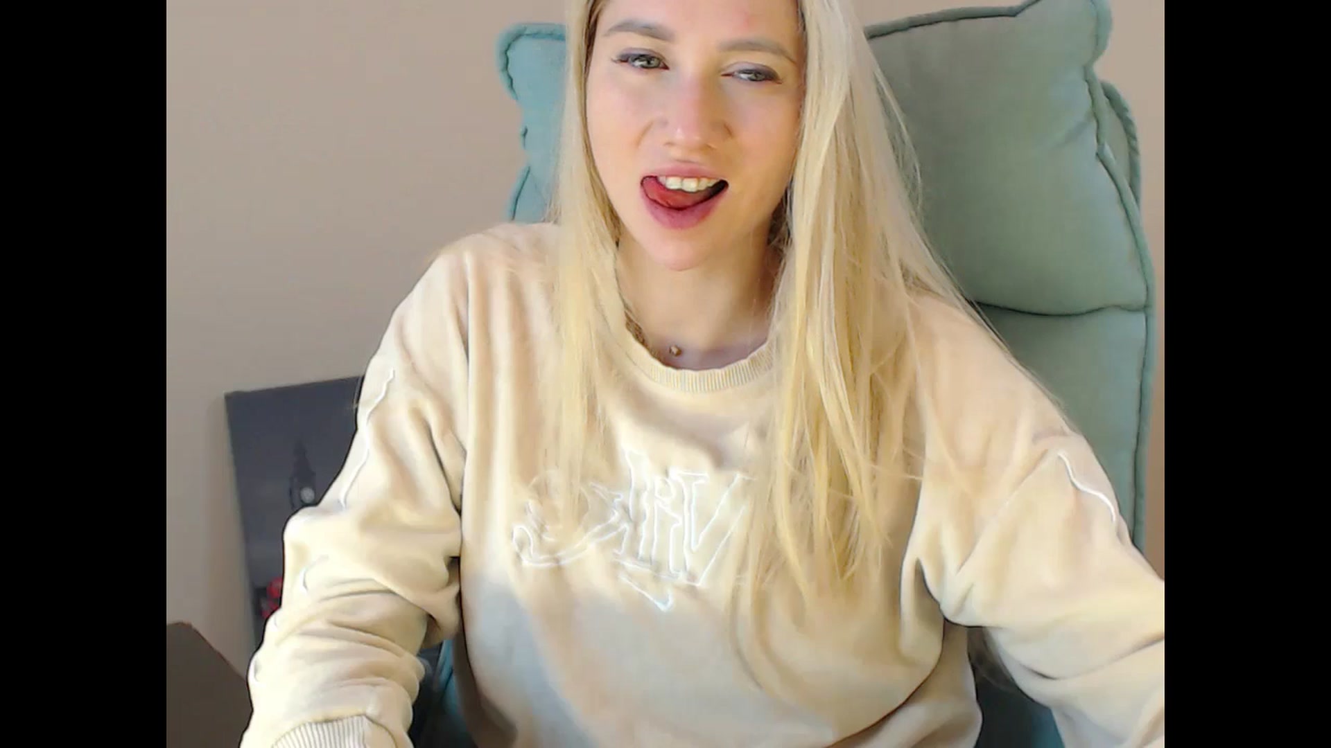 Gallery image thumbnail from Miss_Sylvia's myfreecams stream on, 11/26/2024, 20:38 image 7 of 20