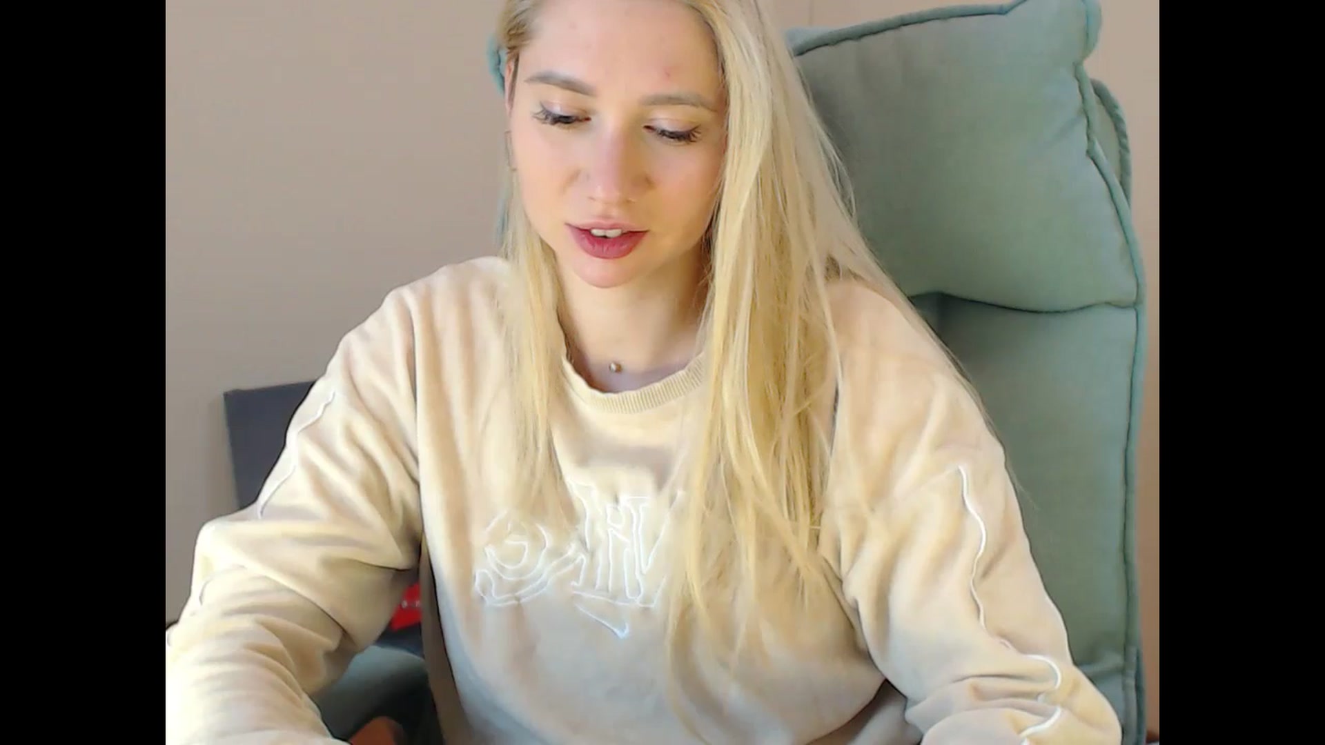 Gallery image thumbnail from Miss_Sylvia's myfreecams stream on, 11/26/2024, 20:38 image 9 of 20