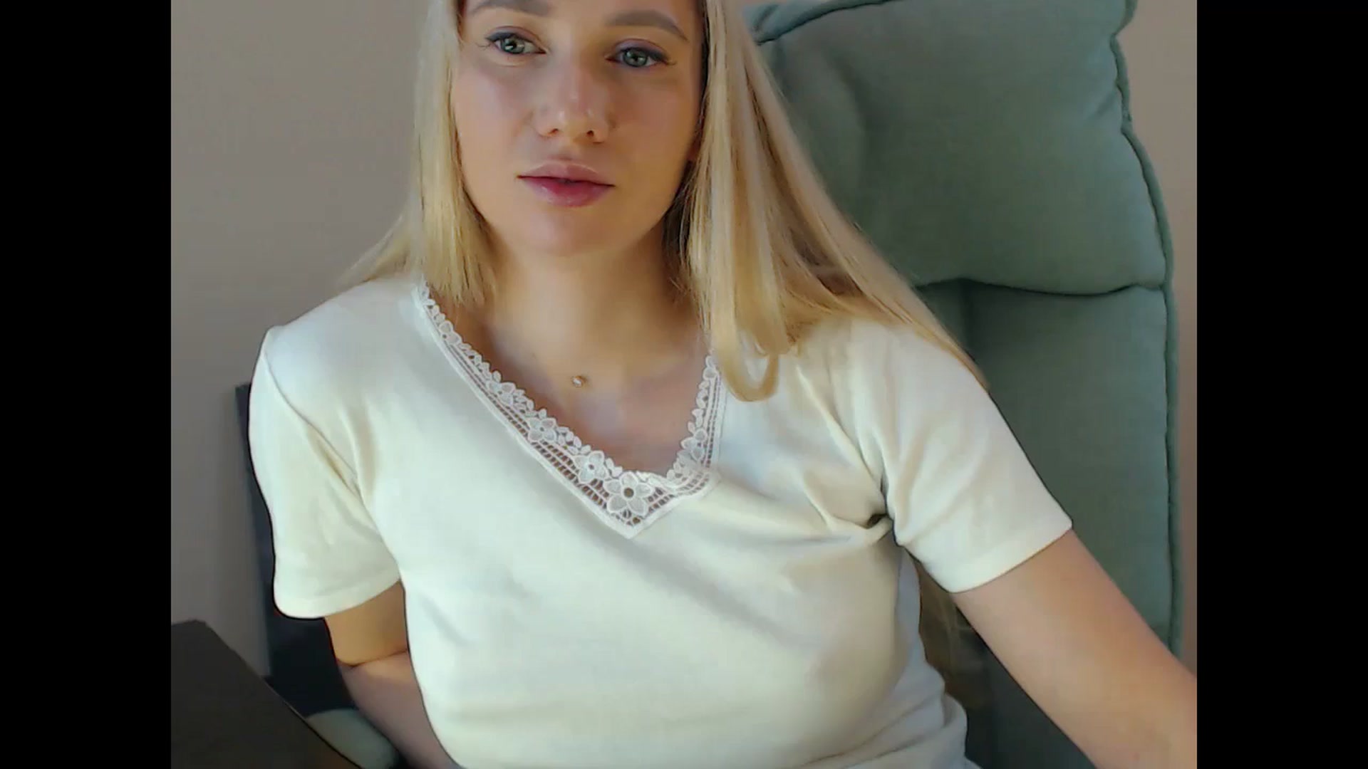 Gallery image thumbnail from Miss_Sylvia's myfreecams stream on, 11/28/2024, 15:32 image 17 of 20