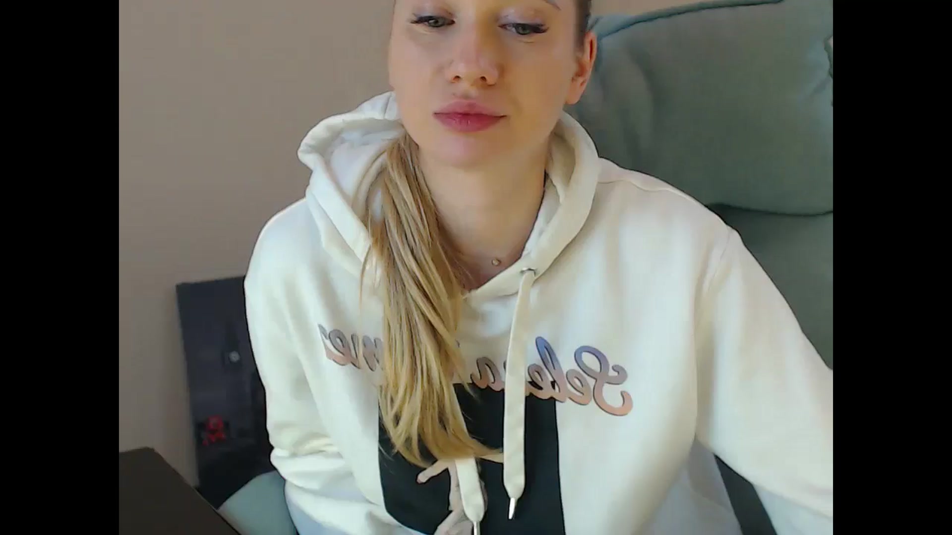 Gallery image thumbnail from Miss_Sylvia's myfreecams stream on, 12/06/2024, 20:30 image 17 of 20