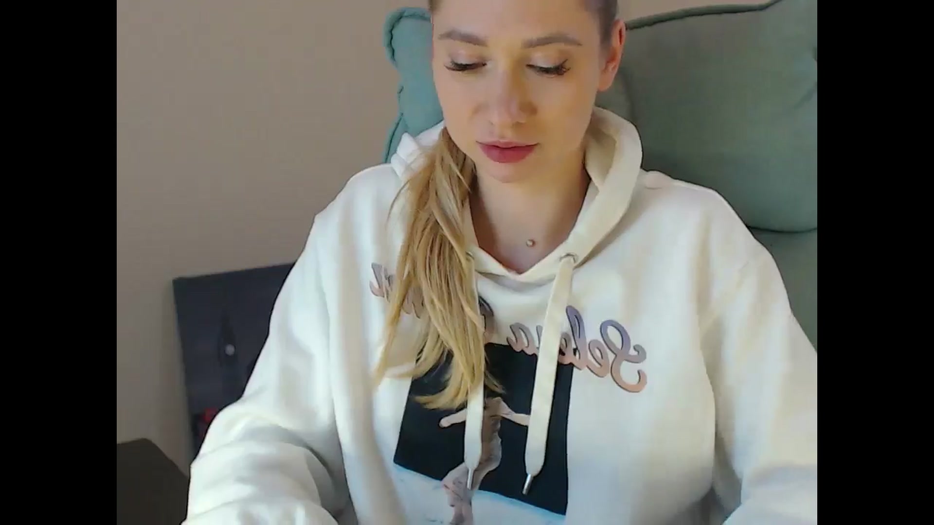 Gallery image thumbnail from Miss_Sylvia's myfreecams stream on, 12/06/2024, 20:30 image 4 of 20