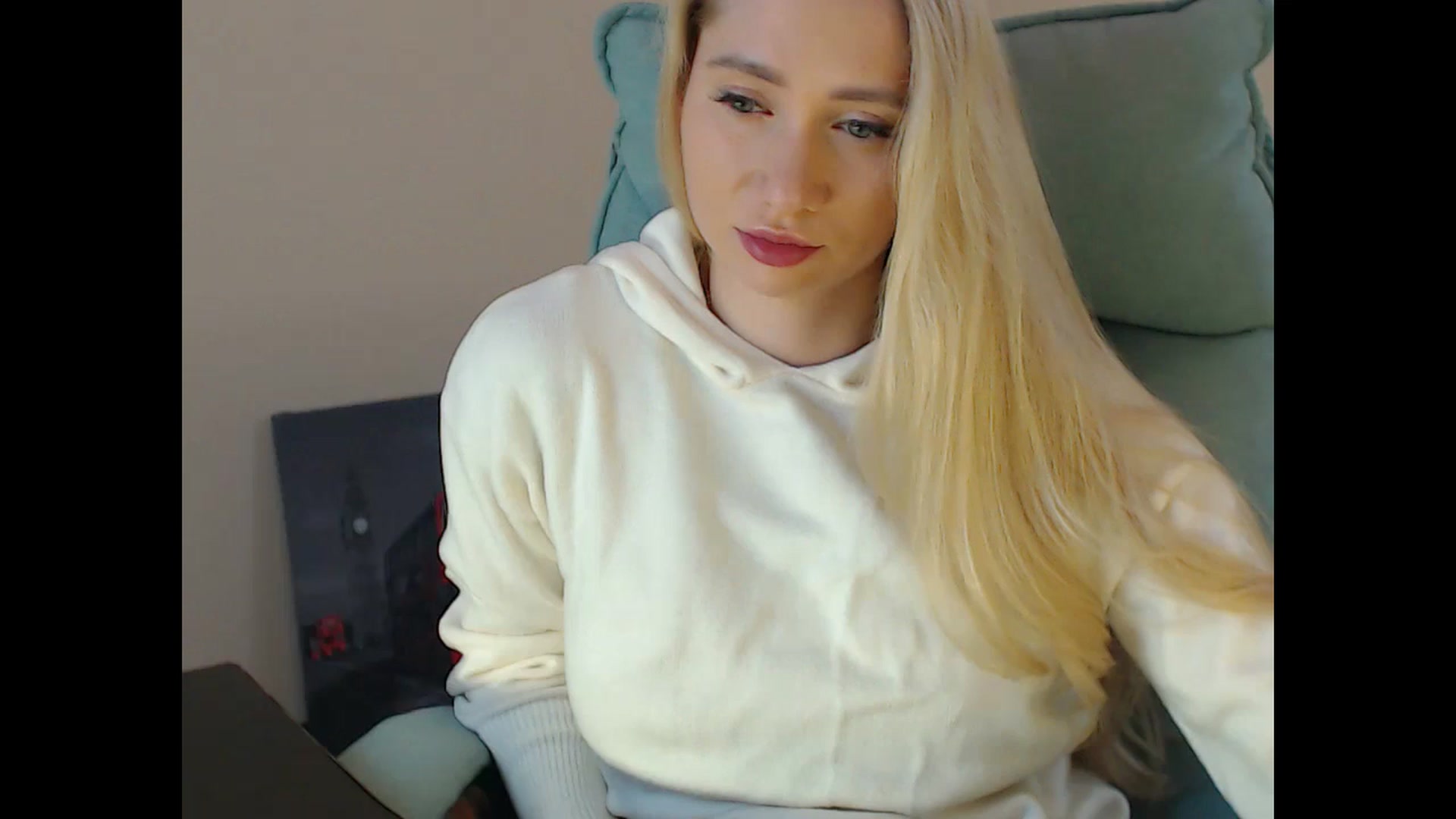 Gallery image thumbnail from Miss_Sylvia's myfreecams stream on, 12/07/2024, 19:05 image 6 of 20
