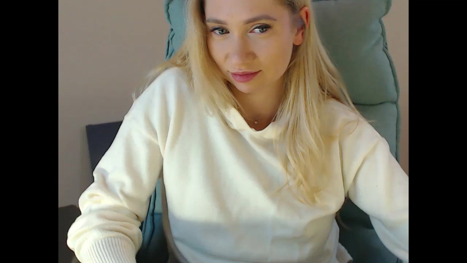 Gallery image thumbnail from Miss_Sylvia's myfreecams stream on, 12/07/2024, 19:51 image 14 of 20