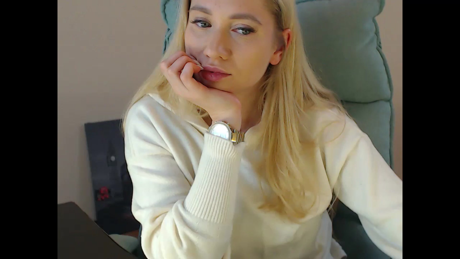 Gallery image thumbnail from Miss_Sylvia's myfreecams stream on, 12/07/2024, 19:51 image 17 of 20