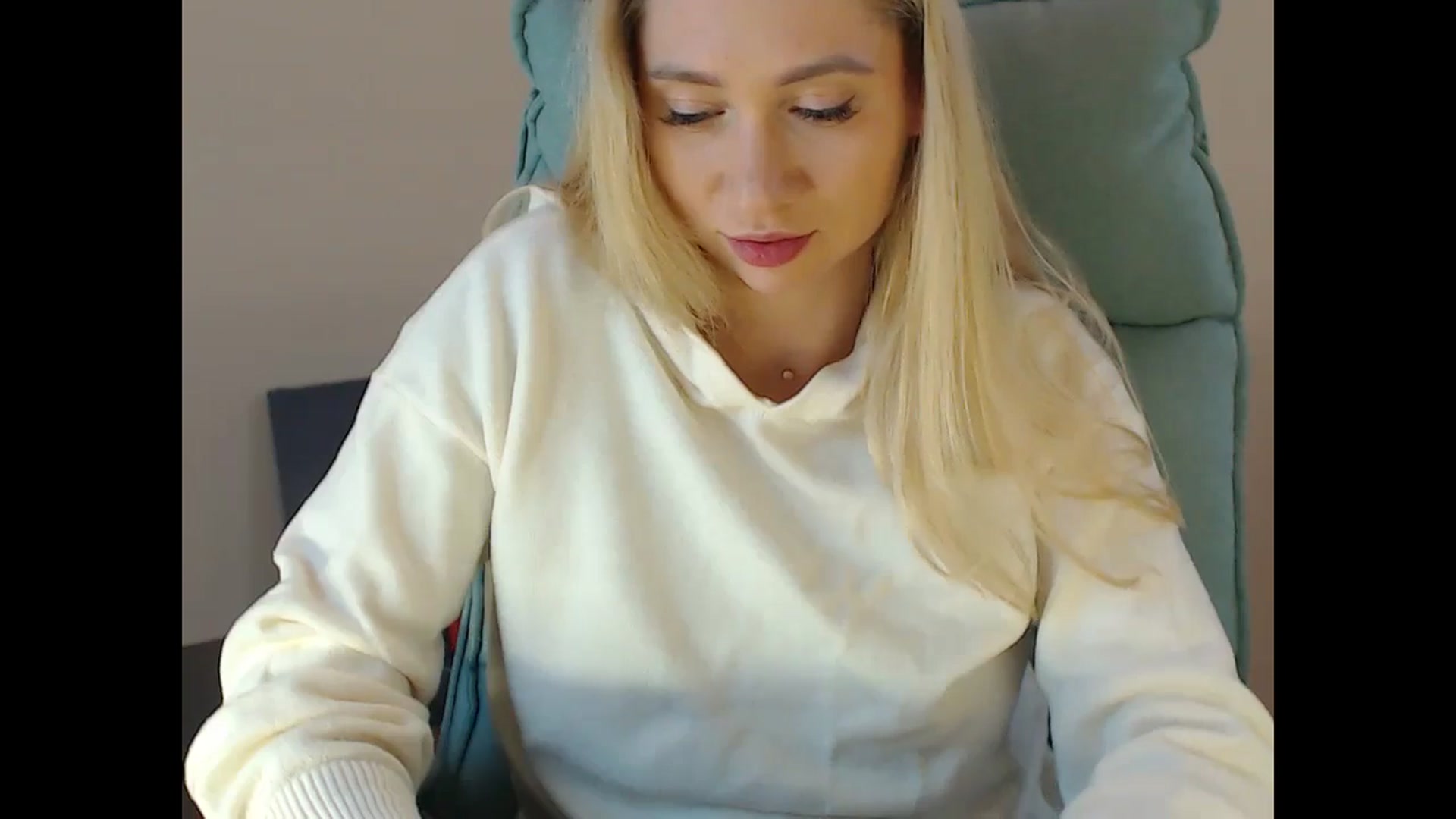 Gallery image thumbnail from Miss_Sylvia's myfreecams stream on, 12/07/2024, 19:51 image 9 of 20