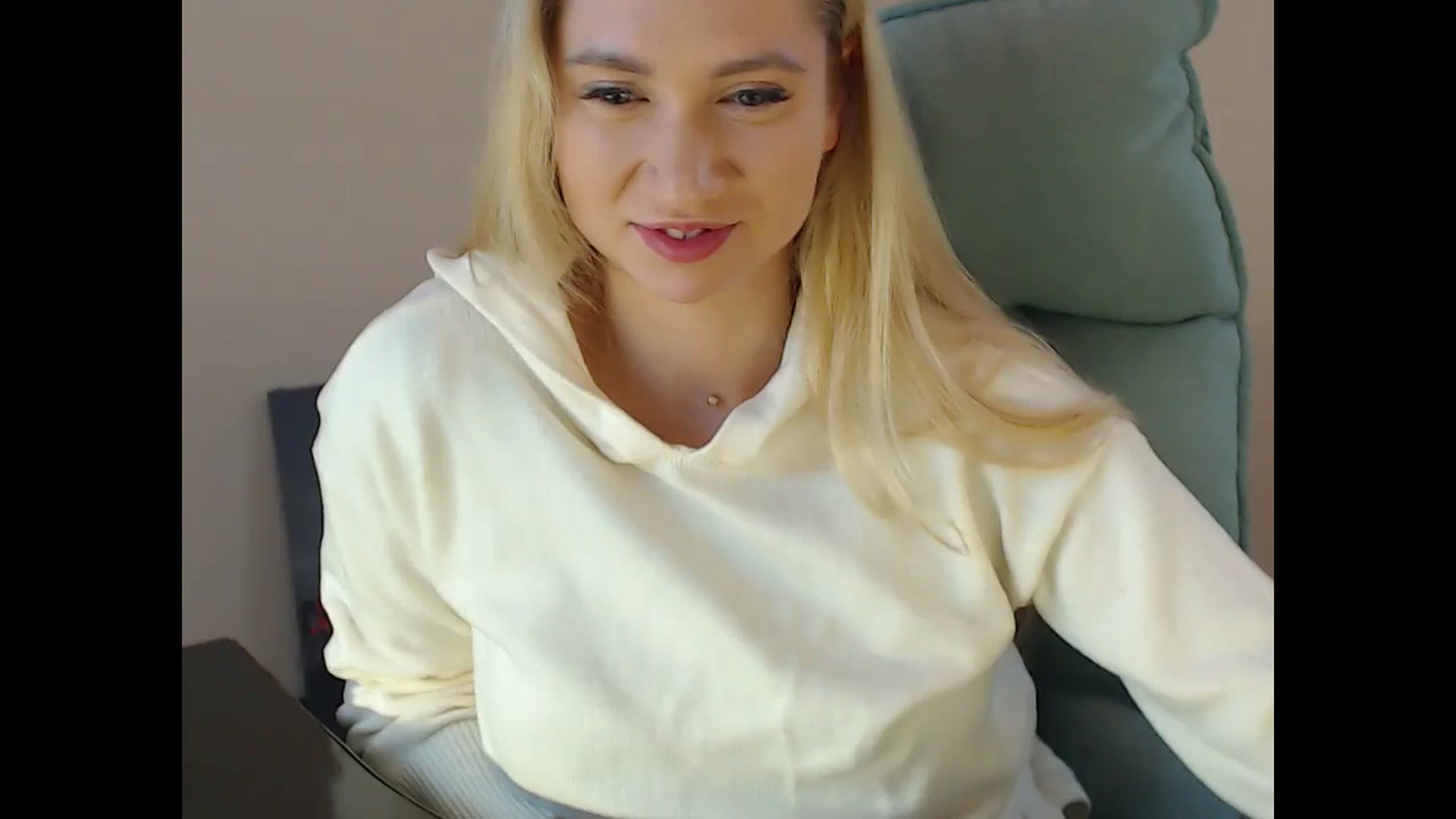 Gallery image thumbnail from Miss_Sylvia's myfreecams stream on, 12/07/2024, 19:51 image 2 of 20