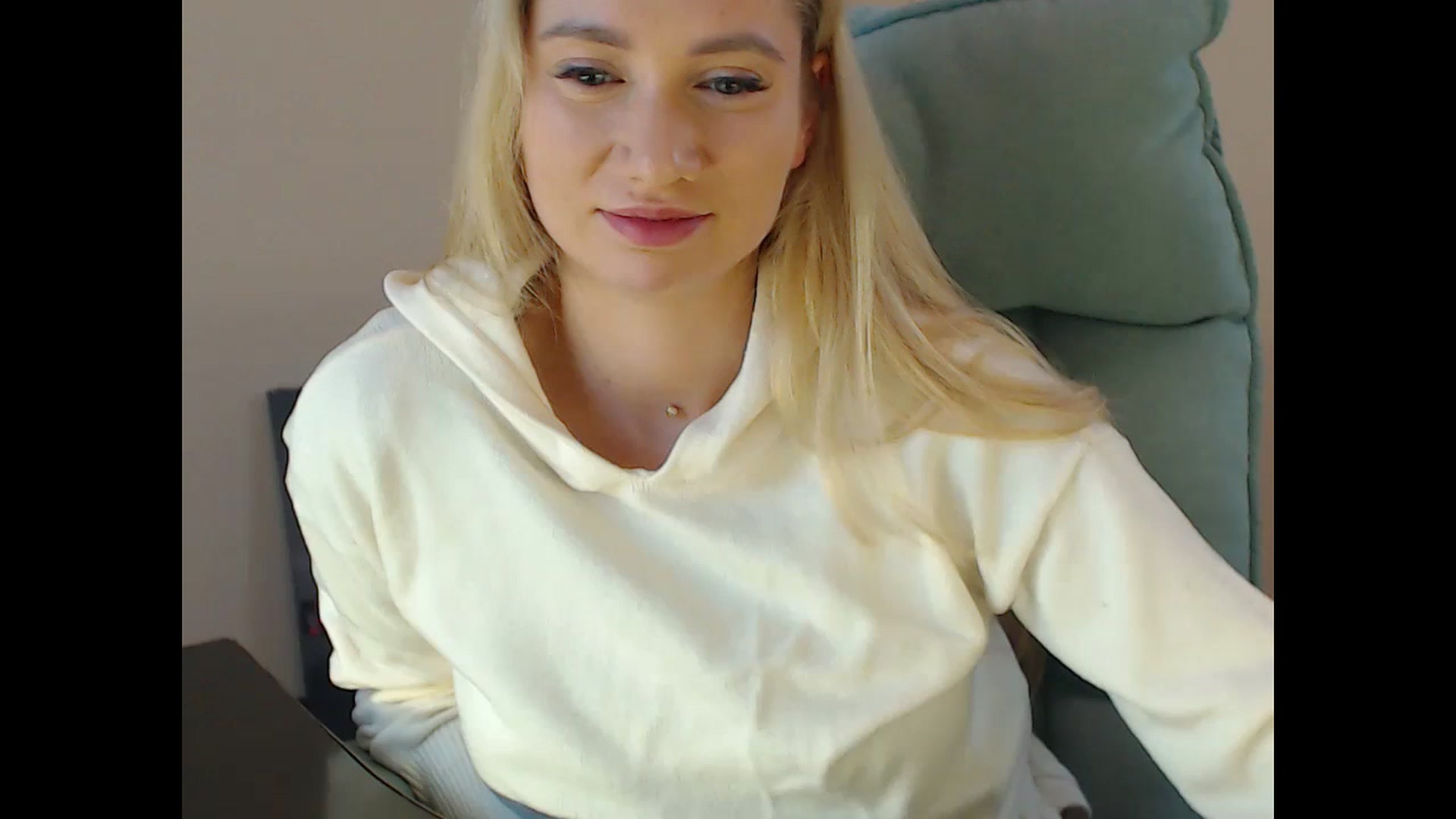 Gallery image thumbnail from Miss_Sylvia's myfreecams stream on, 12/07/2024, 19:51 image 1 of 20