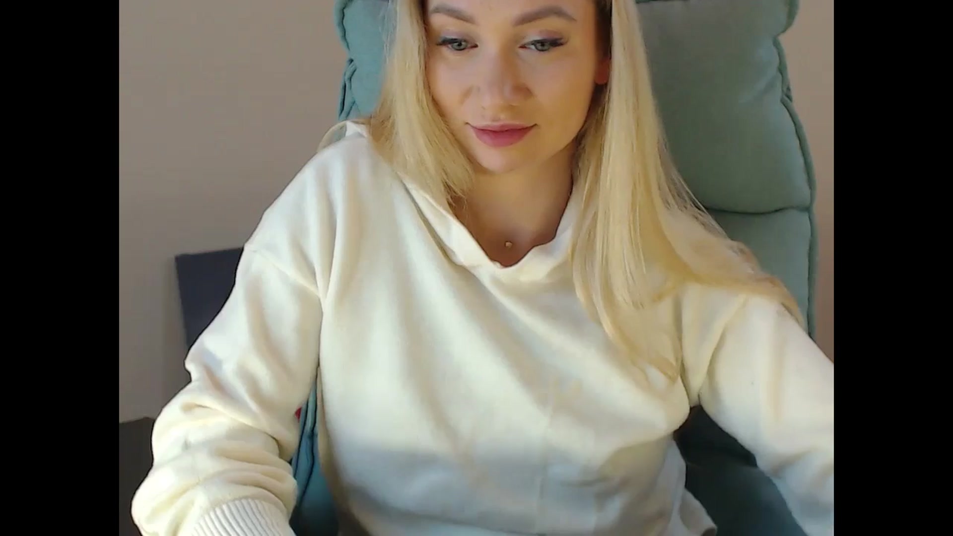 Gallery image thumbnail from Miss_Sylvia's myfreecams stream on, 12/07/2024, 19:51 image 8 of 20