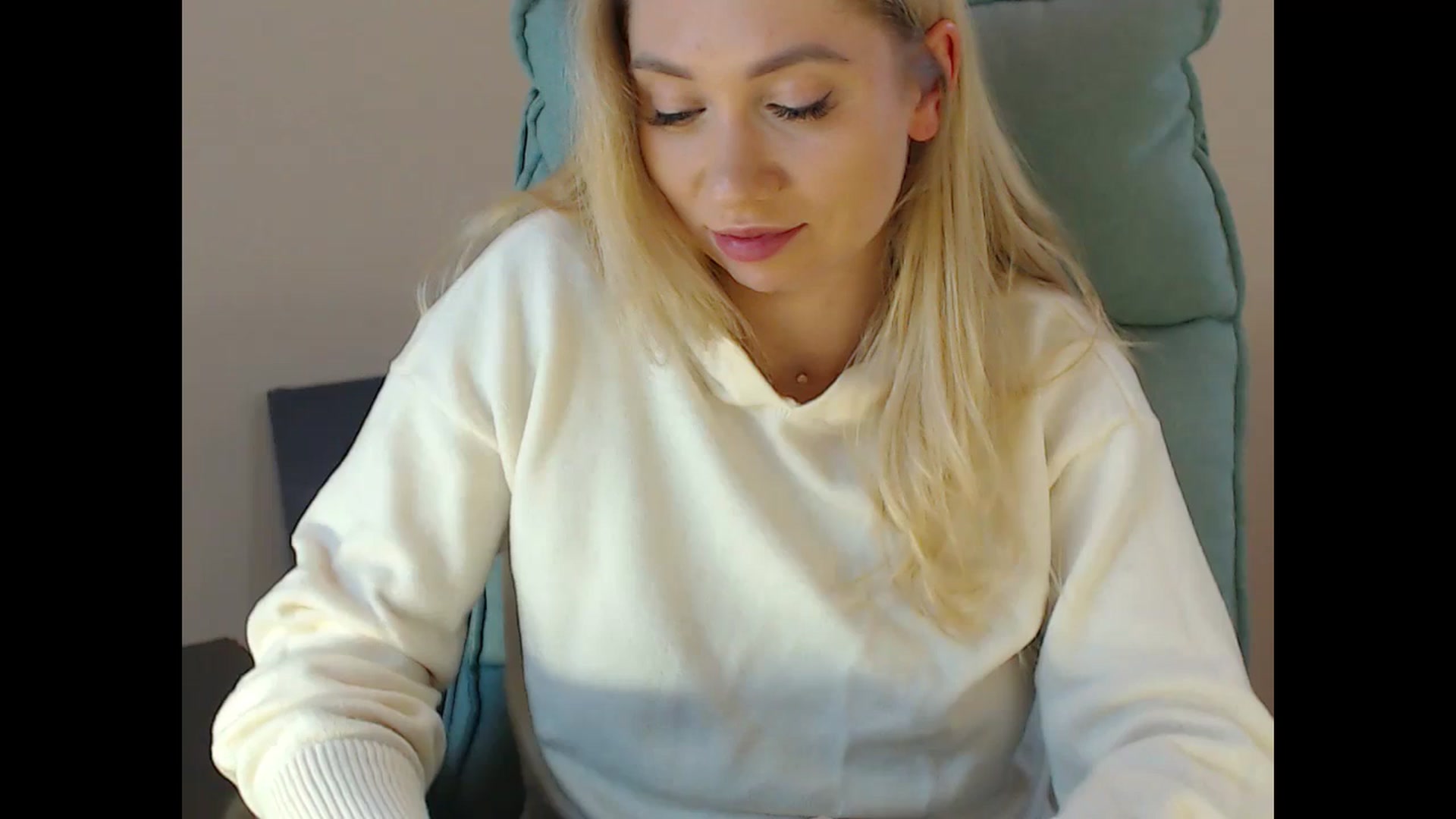 Gallery image thumbnail from Miss_Sylvia's myfreecams stream on, 12/07/2024, 19:51 image 13 of 20