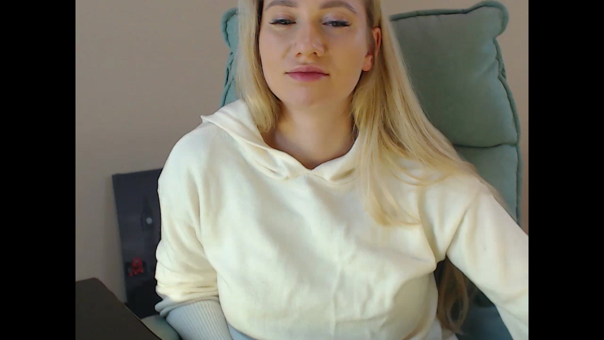 Gallery image thumbnail from Miss_Sylvia's myfreecams stream on, 12/07/2024, 20:16 image 10 of 20